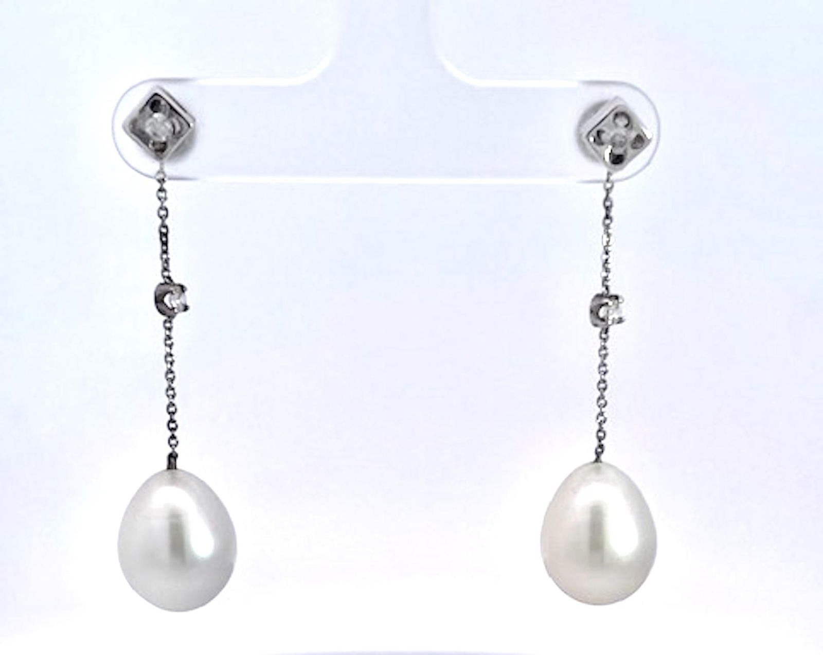 18k White Gold Pearl Drop Earrings, A Pair - 4
