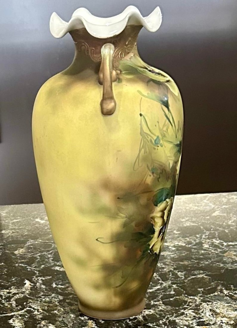 Antique, Hand-Painted, Royal Nippon Nishiki Porcelain Vase With Gilded Accents and a Ruffled Lip, Li - 6