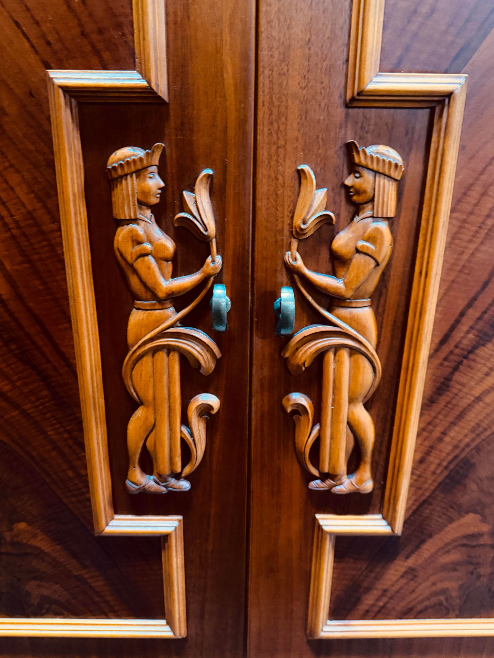 Swedish Grace Hand-Carved Antique Art Deco Bar or Storage Cabinet 1920s - 7