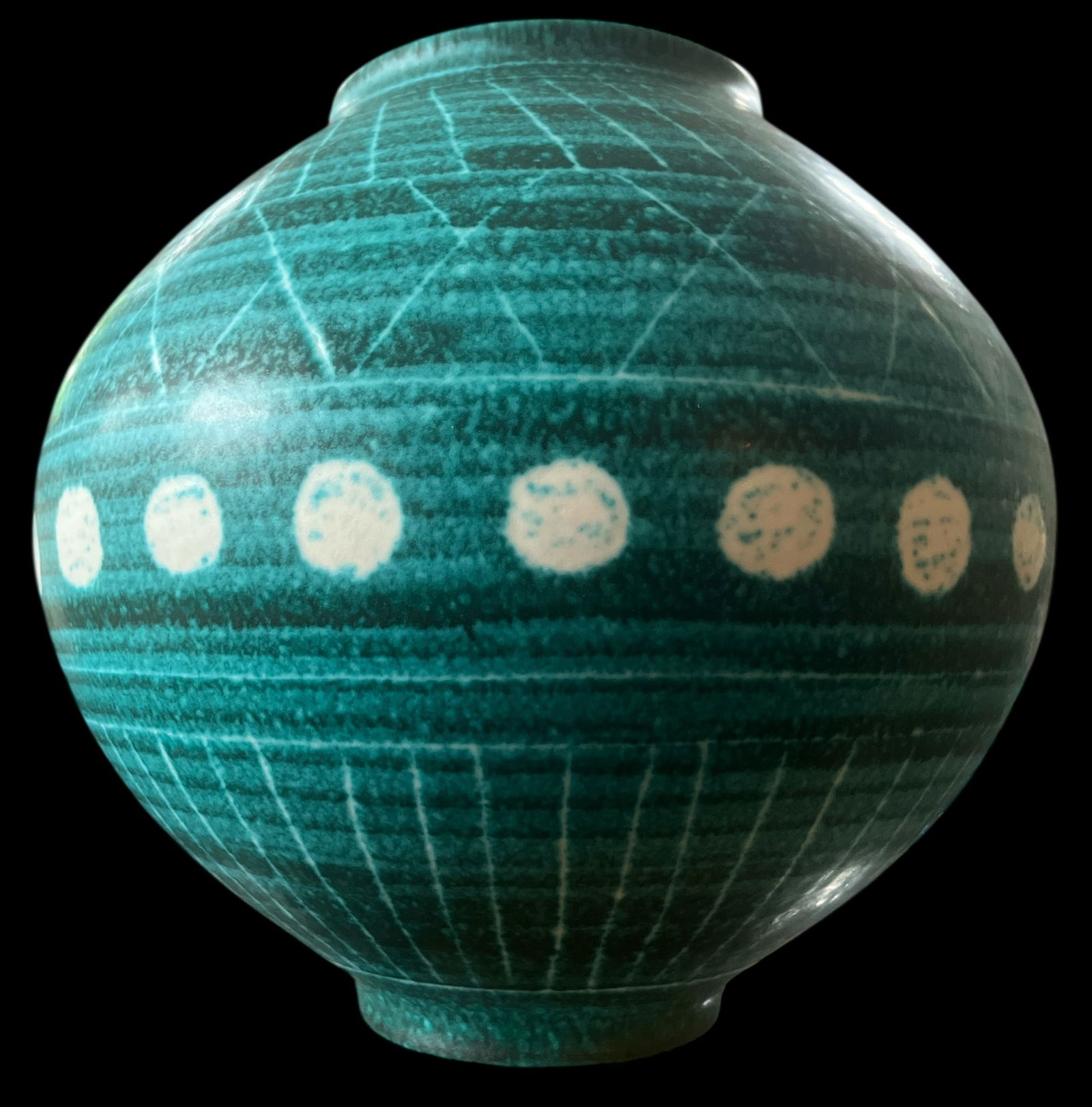 Aerin Calinda Moon Vase – Hand-Thrown Italian Pottery, New in Box 10"w X 11"h - 4