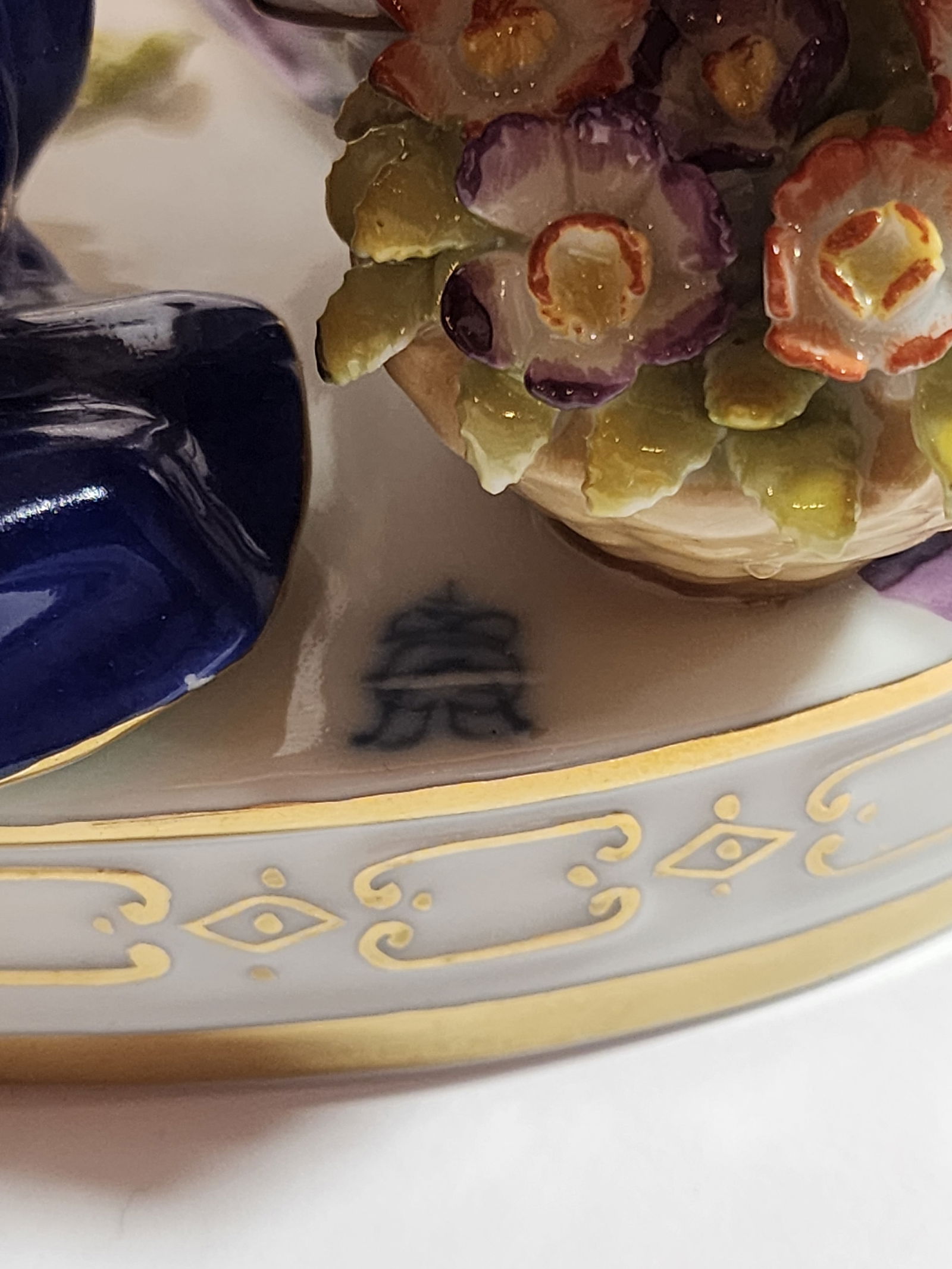 19th Century Dresden Lace La' Toilette Porcelain Figurine - 4