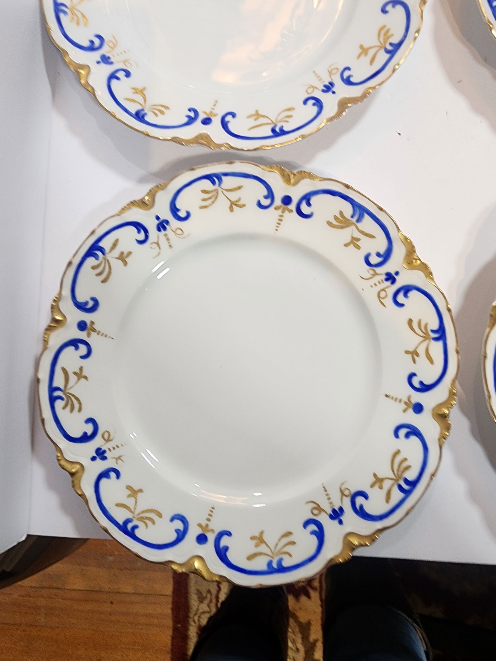 Late 19th Century Set of 6 Limoges Antique Hand Painted Dinner Plates and a Butter Dish. - 2