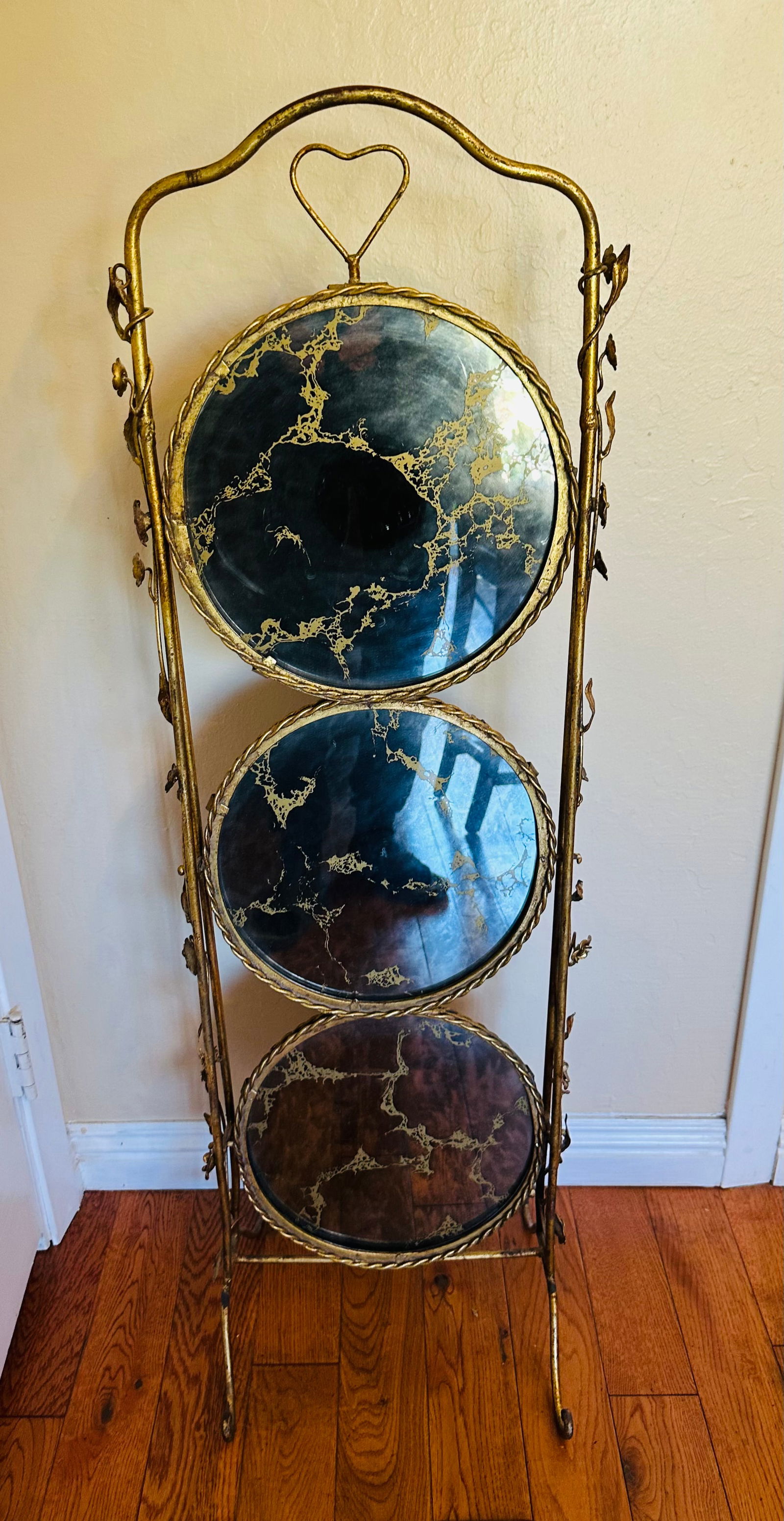 1950s Italian Gold Gilt Étagère Three-Tiers Foldable Serving Tray Table - 3