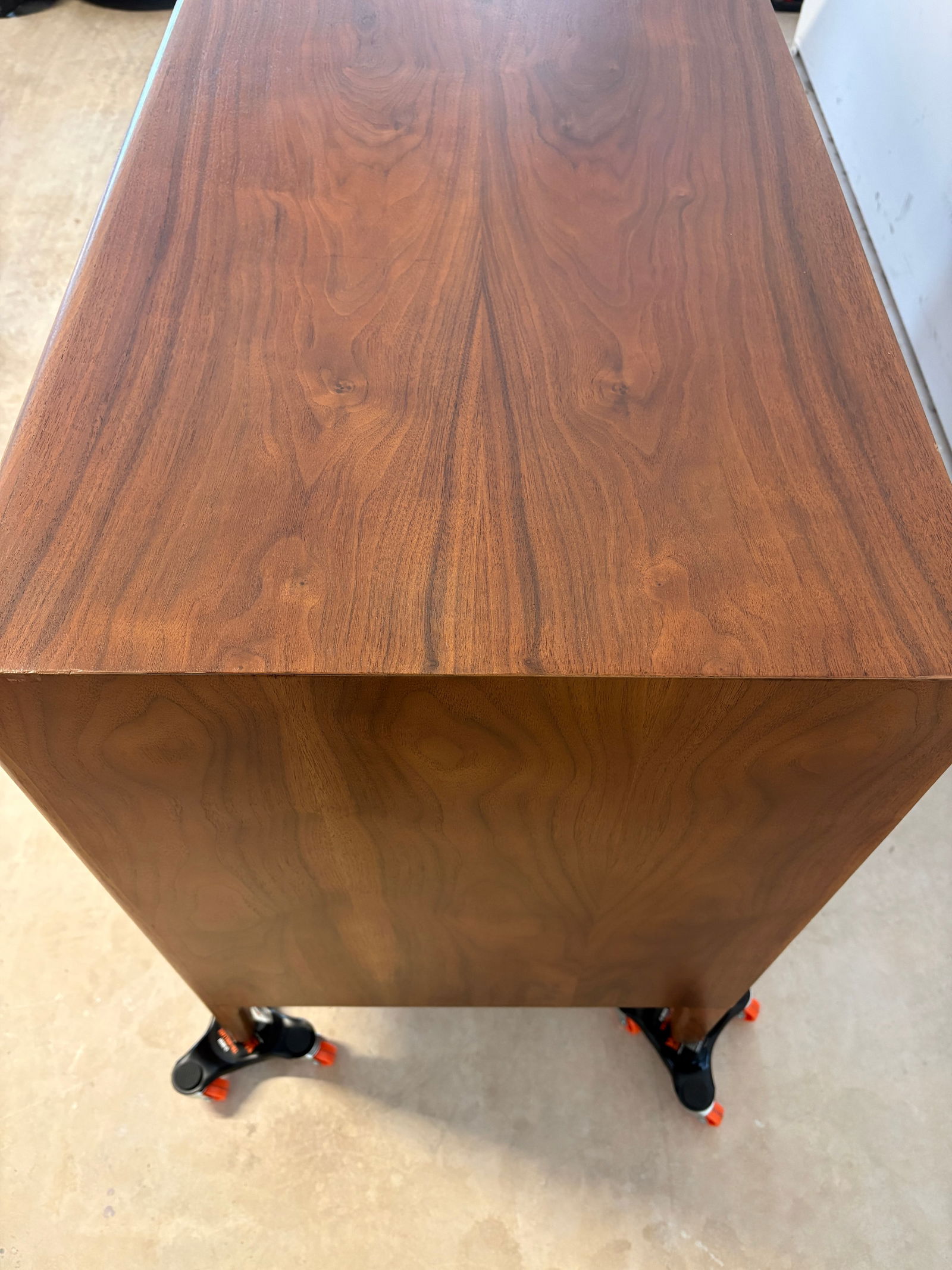 1960s Freshly Refinished Widdicomb Mid-Century Modern 6-Drawer Walnut Dresser – MCM Beauty! - 6