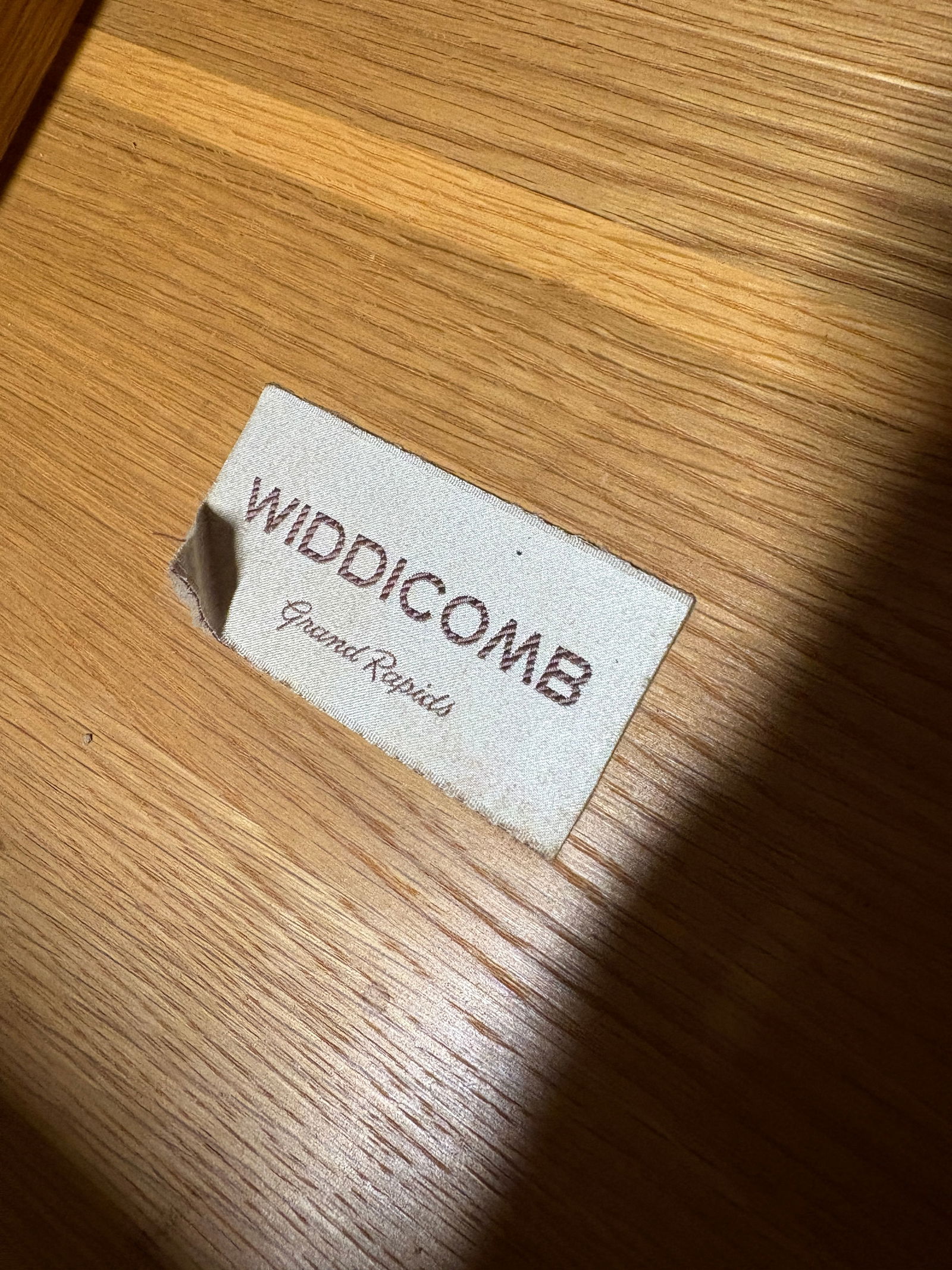 1960s Freshly Refinished Widdicomb Mid-Century Modern 6-Drawer Walnut Dresser – MCM Beauty! - 8