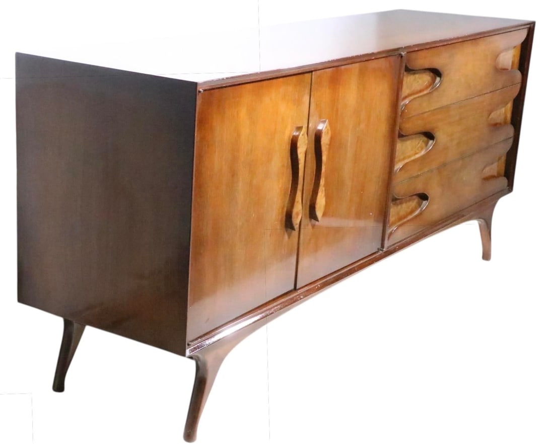 Mid Century Dresser With Burl Trim and Sculpted Legs and Drawer Pulls C 1950/60's - 5