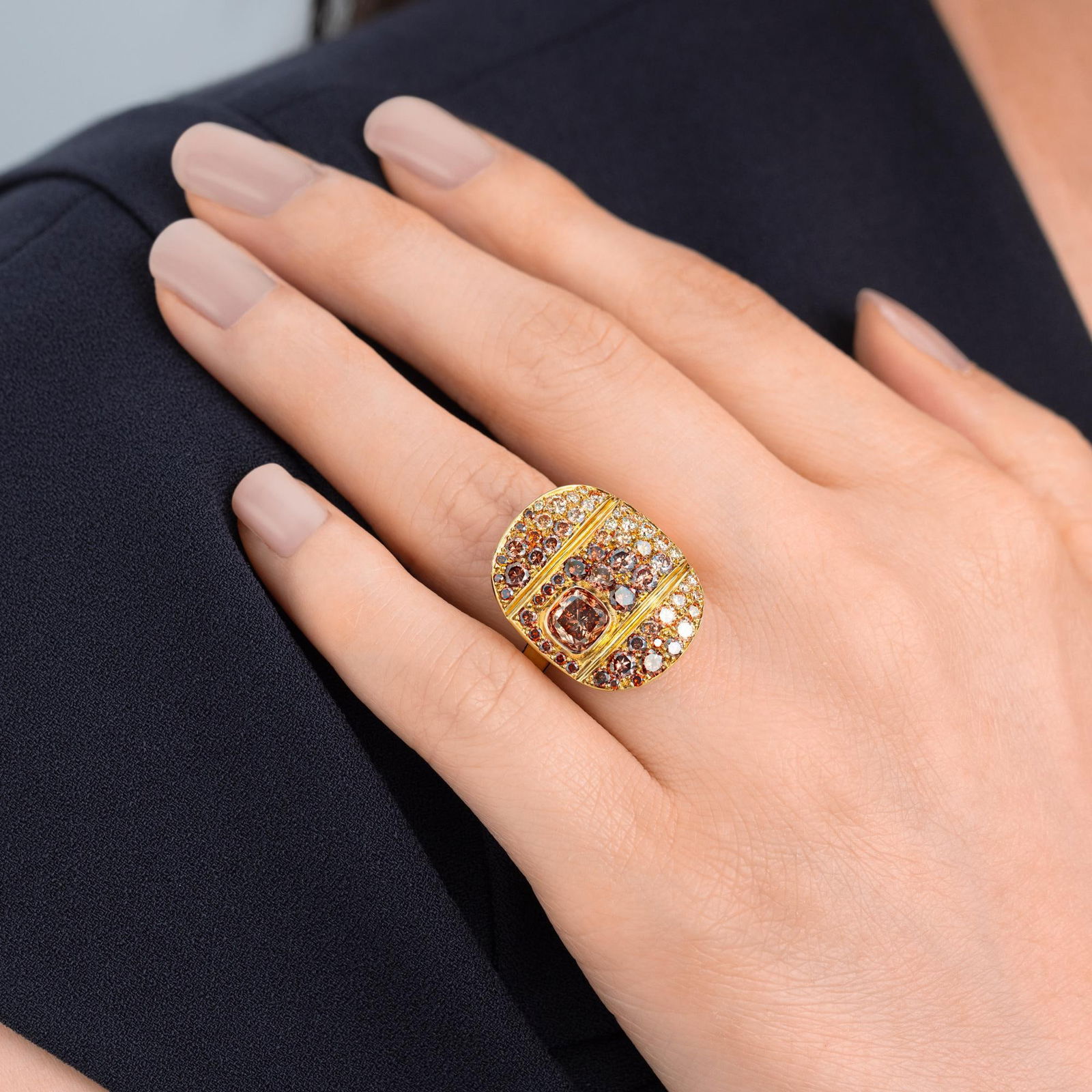 Cop Cot Fancy Colored Diamond Simon Ardem New York Fall Collection - 2