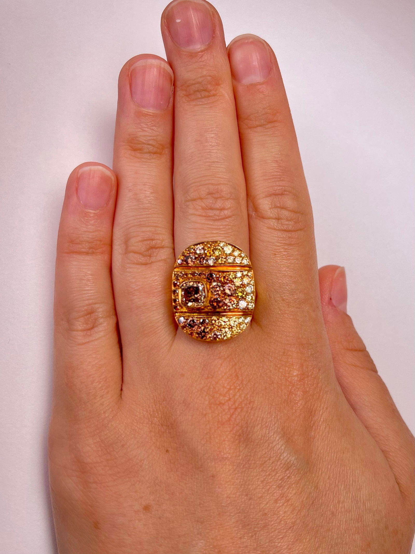 Cop Cot Fancy Colored Diamond Simon Ardem New York Fall Collection - 3