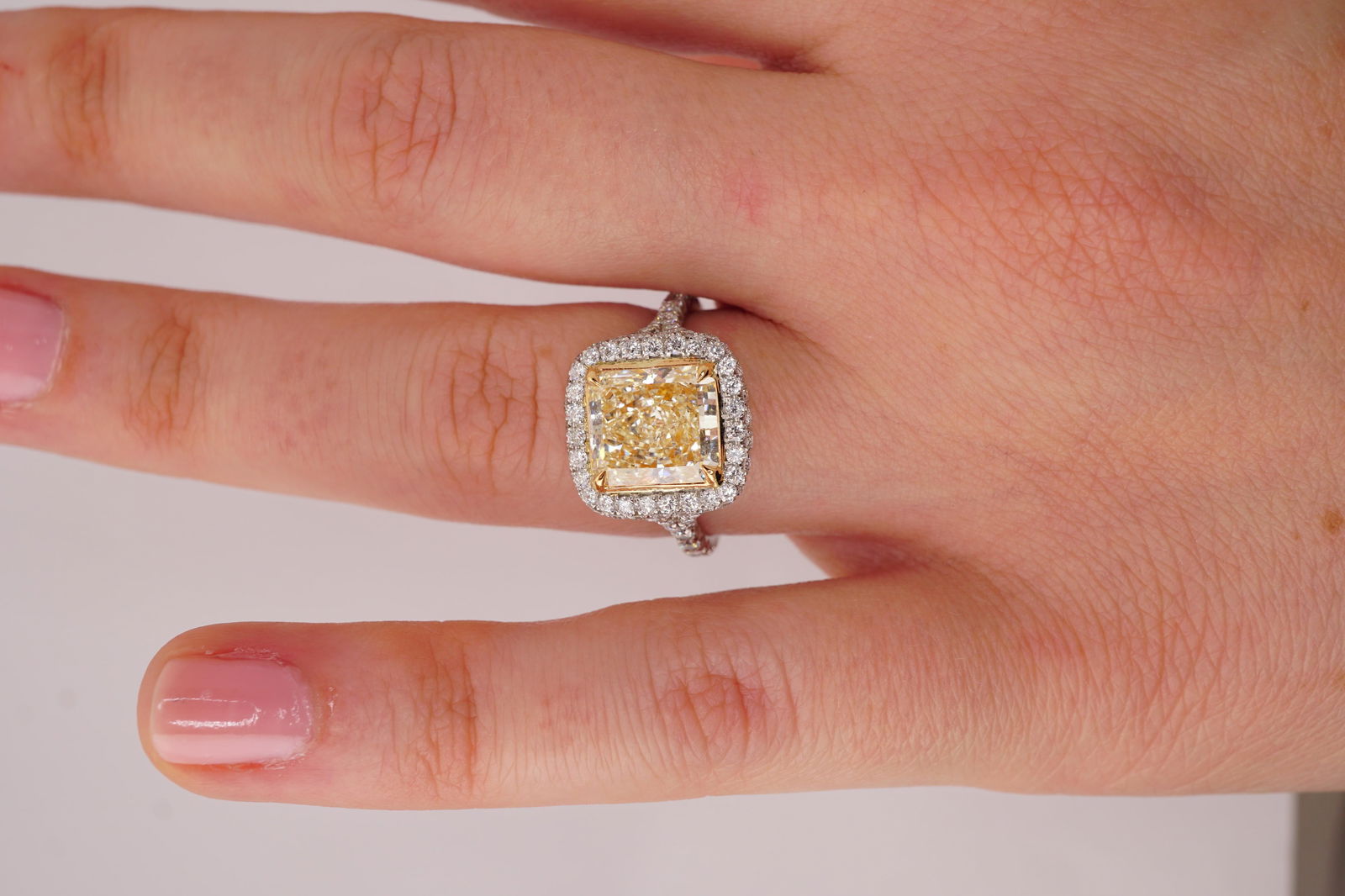 Certified Fancy Yellow Radiant 2.84 Carat Diamond Cocktail Ring Set in Platinum, Size 6 - 5