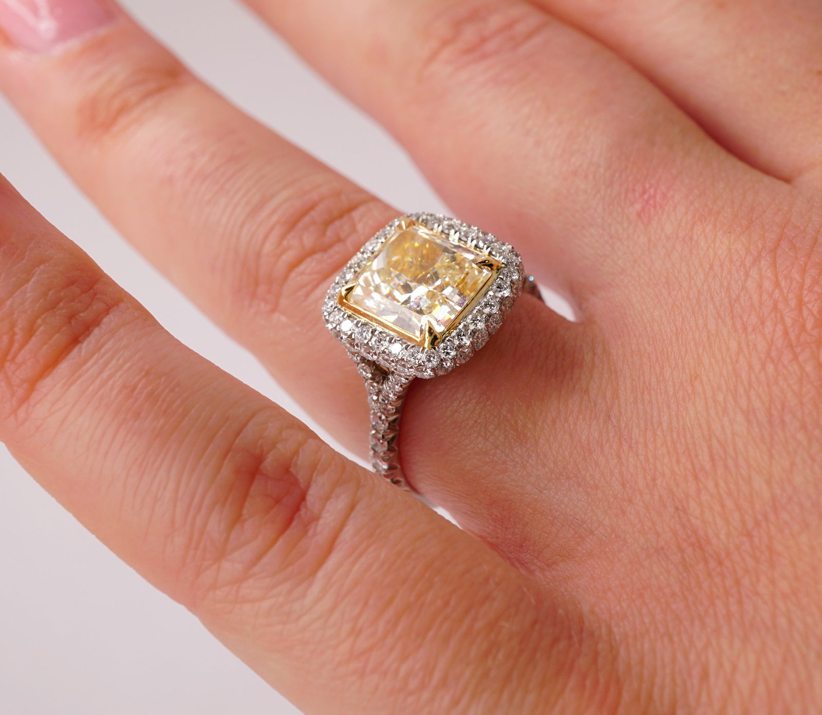 Certified Fancy Yellow Radiant 2.84 Carat Diamond Cocktail Ring Set in Platinum, Size 6 - 6