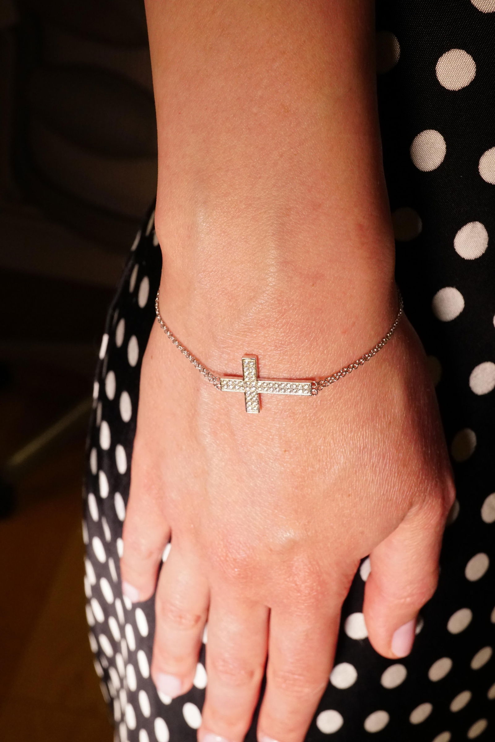 Diamond Cross Bracelet in 14K White Gold - 6