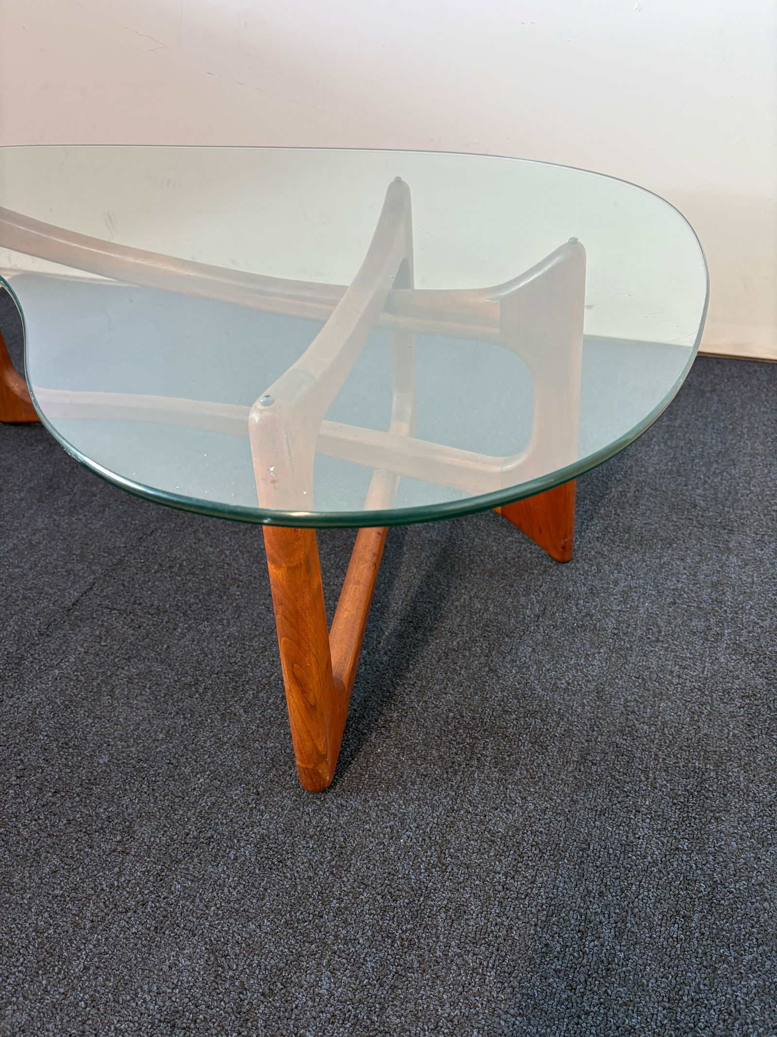 Attributed Vintage Amoeba Coffee Table Walnut Base Glass Top Mid-Century Modern Attributed to Adrian - 2