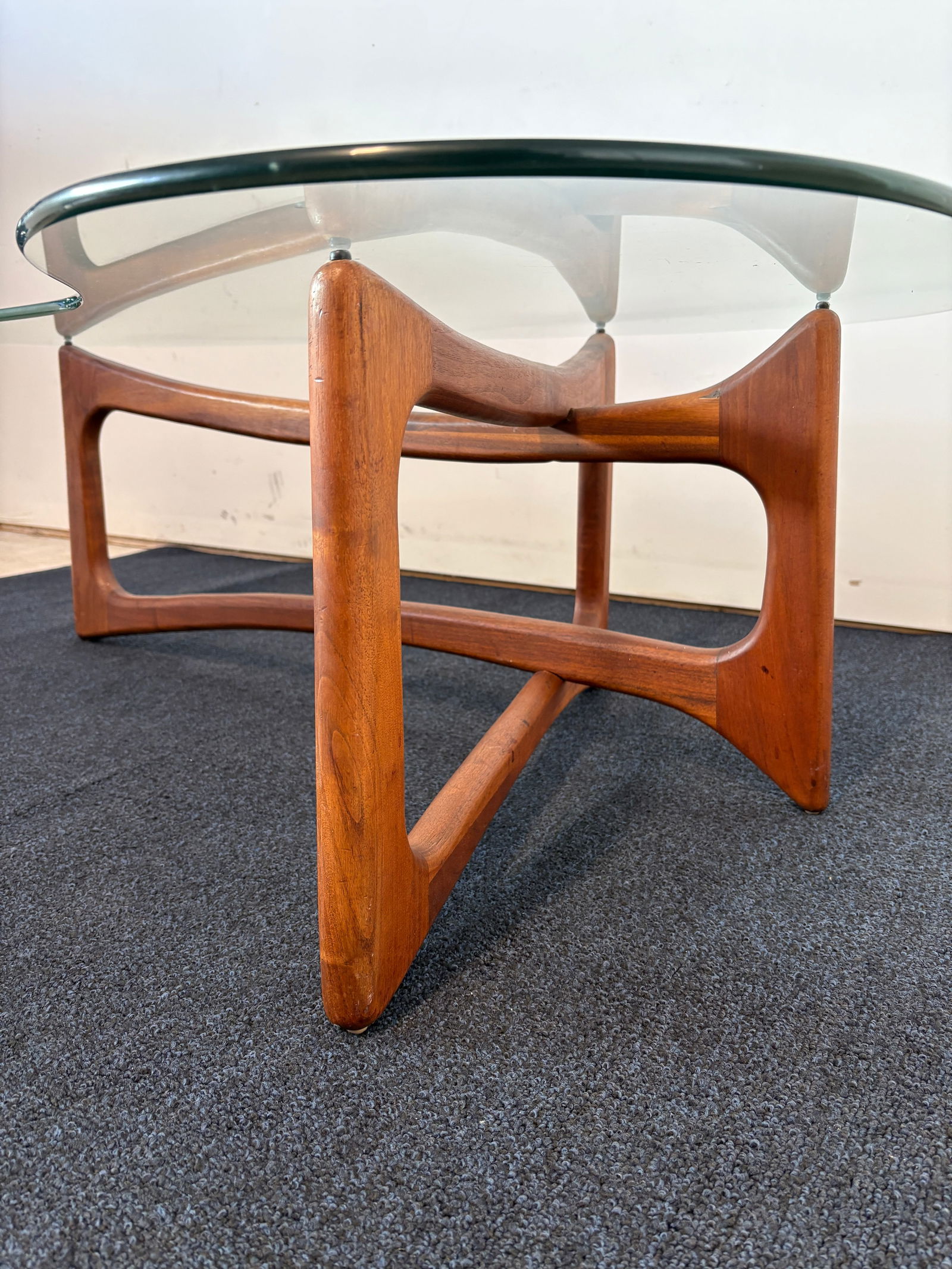 Attributed Vintage Amoeba Coffee Table Walnut Base Glass Top Mid-Century Modern Attributed to Adrian - 5