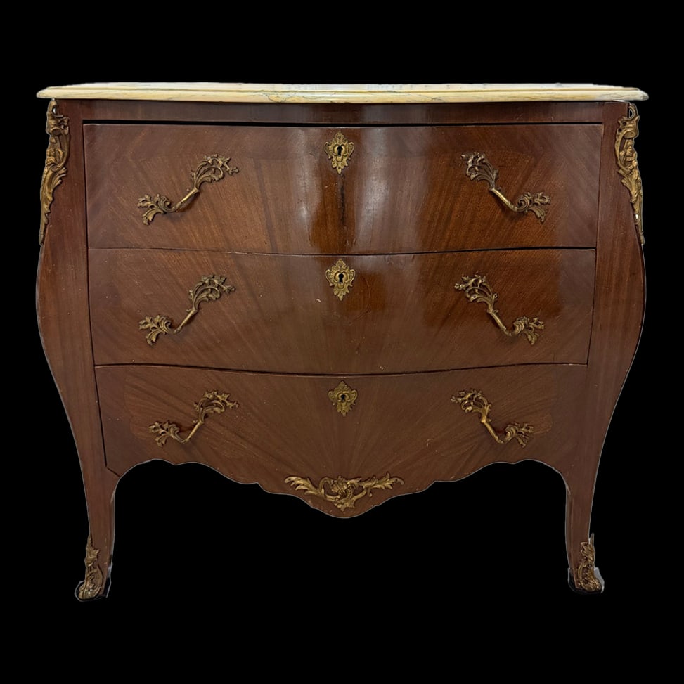 Antique French Louis XV–Style Bombe Commode With Yellow Campan Marble Top - 3