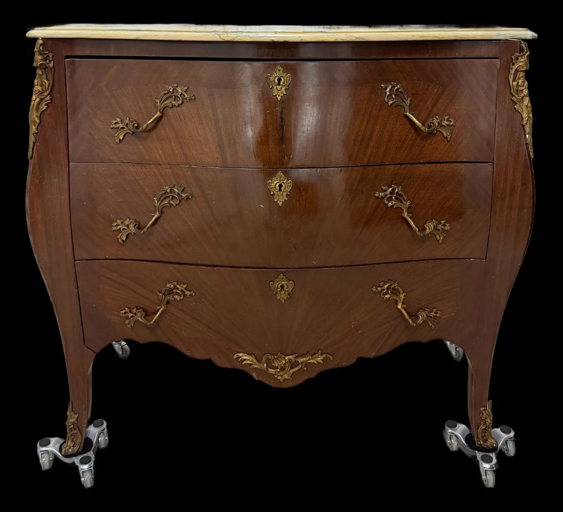 Antique French Louis XV–Style Bombe Commode With Yellow Campan Marble Top - 4