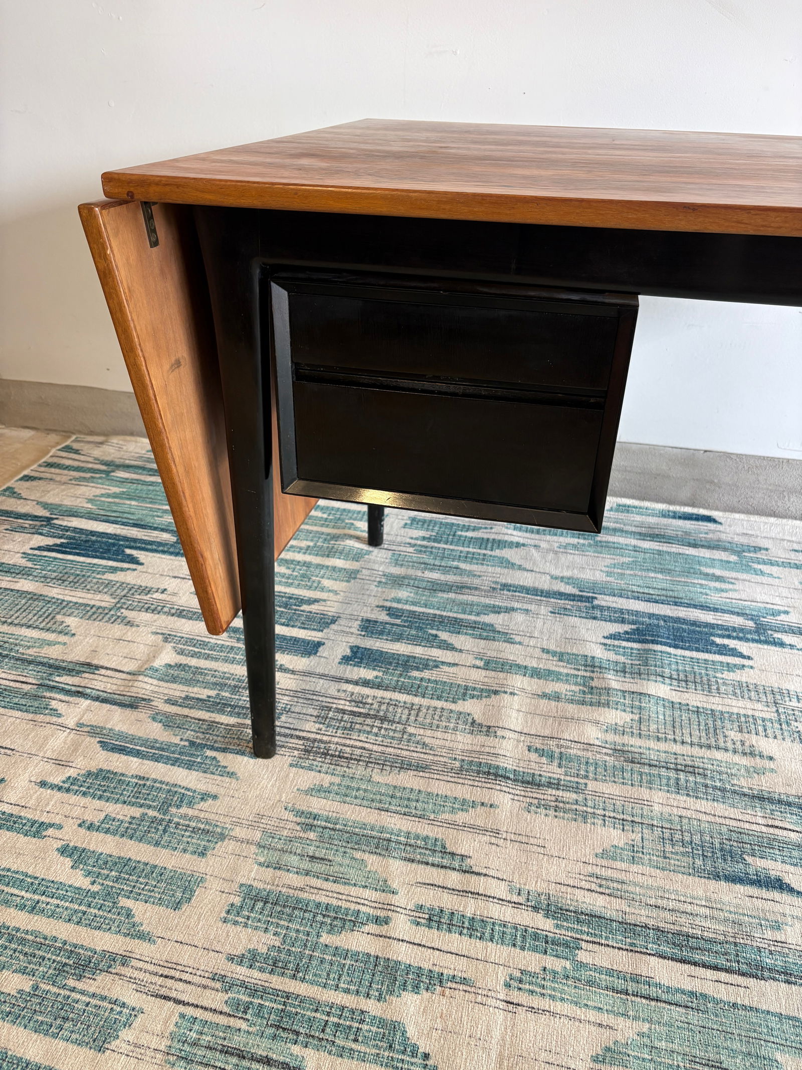 1960s Attributed Arne Vodder Danish Modern Rosewood "Coffin" Desk | Mid Century Modern | Made in - 4