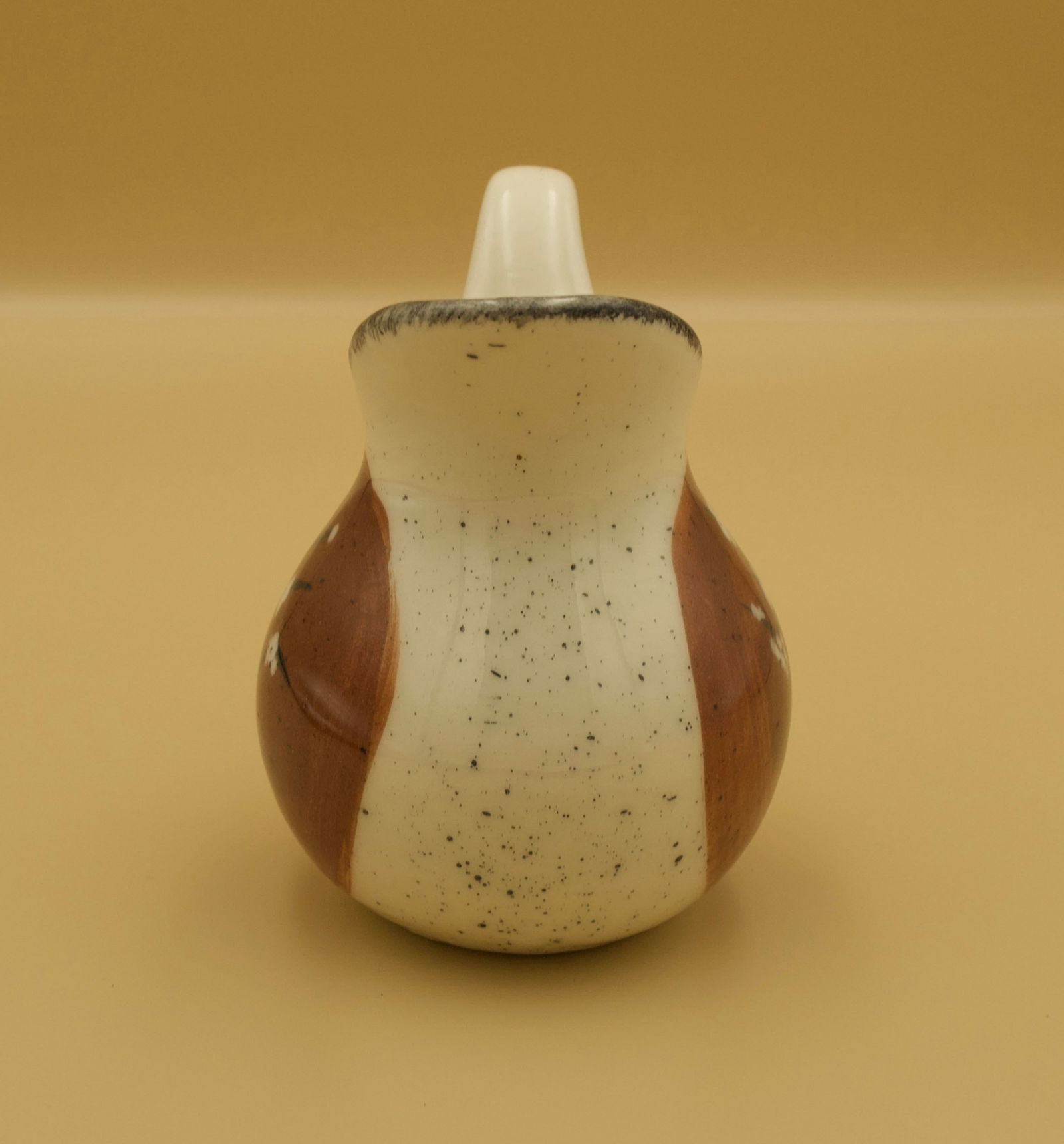 Pair of Jobi Studio Pottery Pitchers, Cape Cod, Mid-Century Modern, C. 1960s - 6