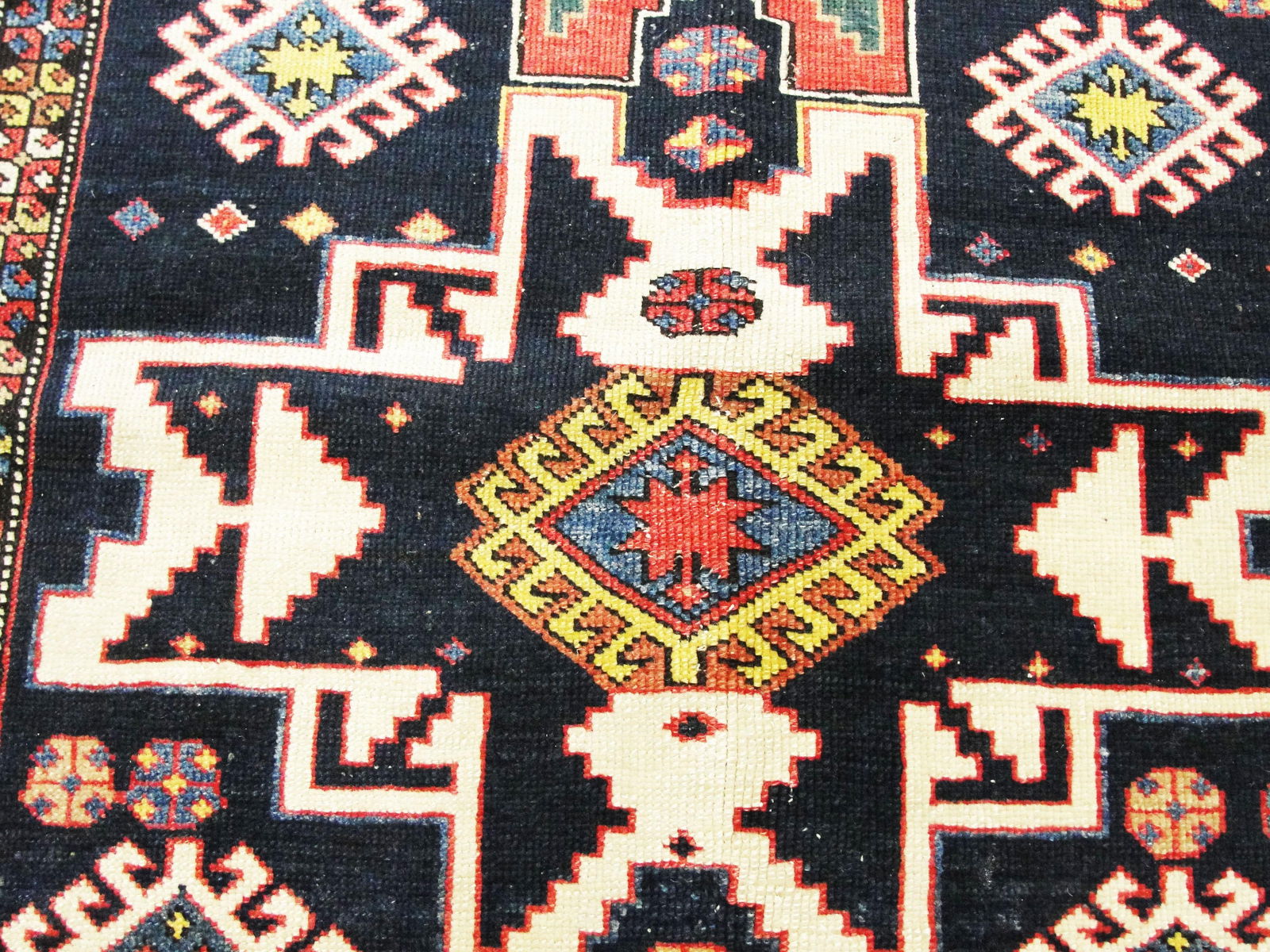 Antique Caucasian Lesghi Star Rug - 7
