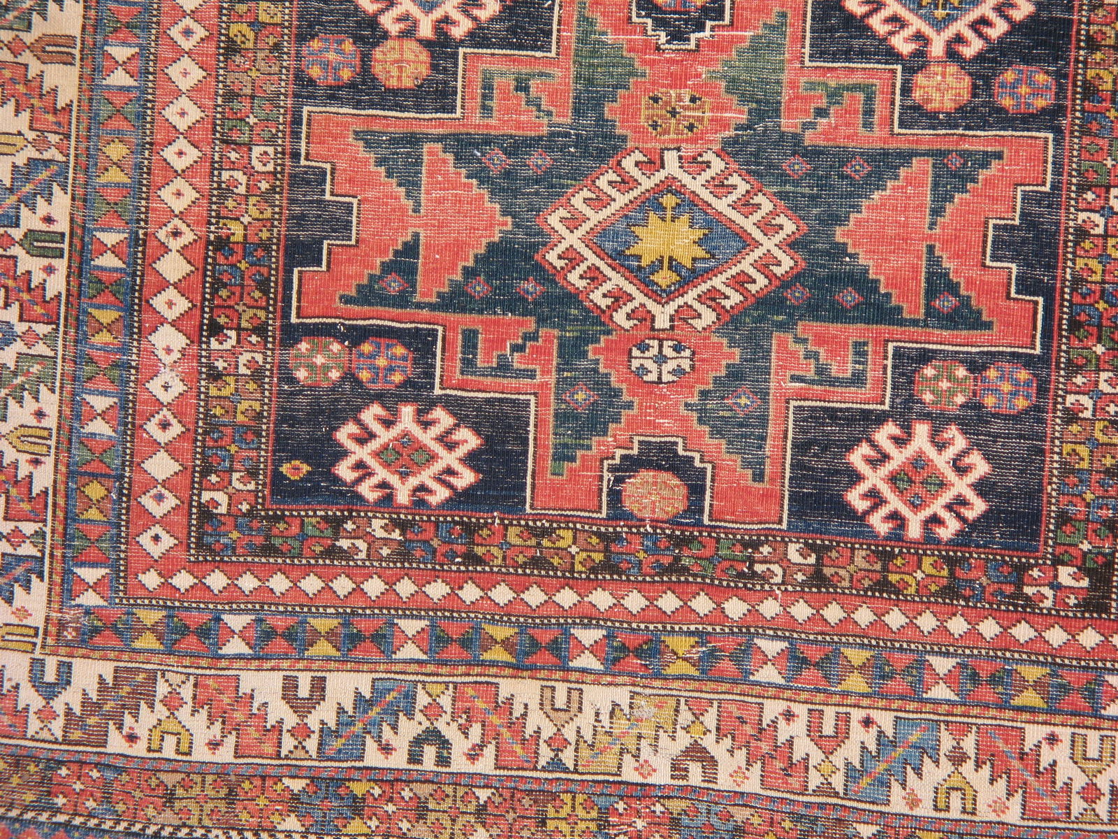 Antique Caucasian Lesghi Star Rug - 8