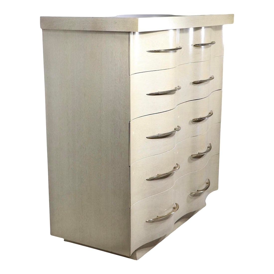 Mid Century Hollywood Regency Style Kent Coffey Five Drawer Chest the Parkdale Series Circa 1950/60': Chic serpentine front five drawer dresser, executed in the Hollywood Regency, Mid Century Modern style, made by Kent Coffey, as part of the voguish "The Parkdale" series circa 1950's. This example