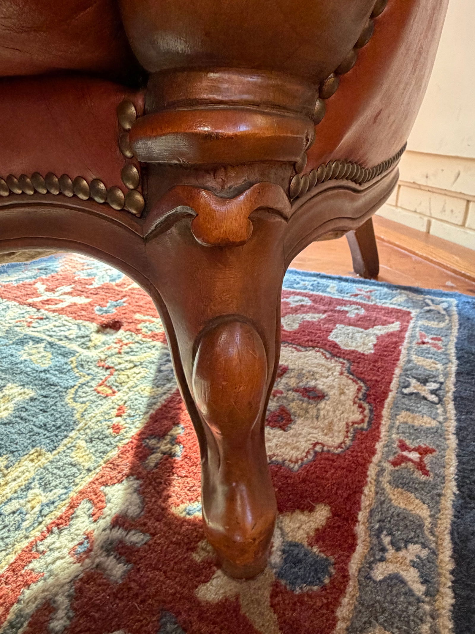 Pair of Victorian Style Tufted Leather Armchairs With Carved Wood Frames, Vintage - 8