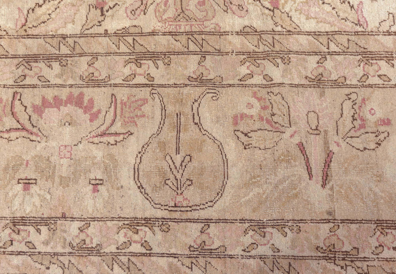 Fine Antique Indian Amritsar Handmade Carpet - 6