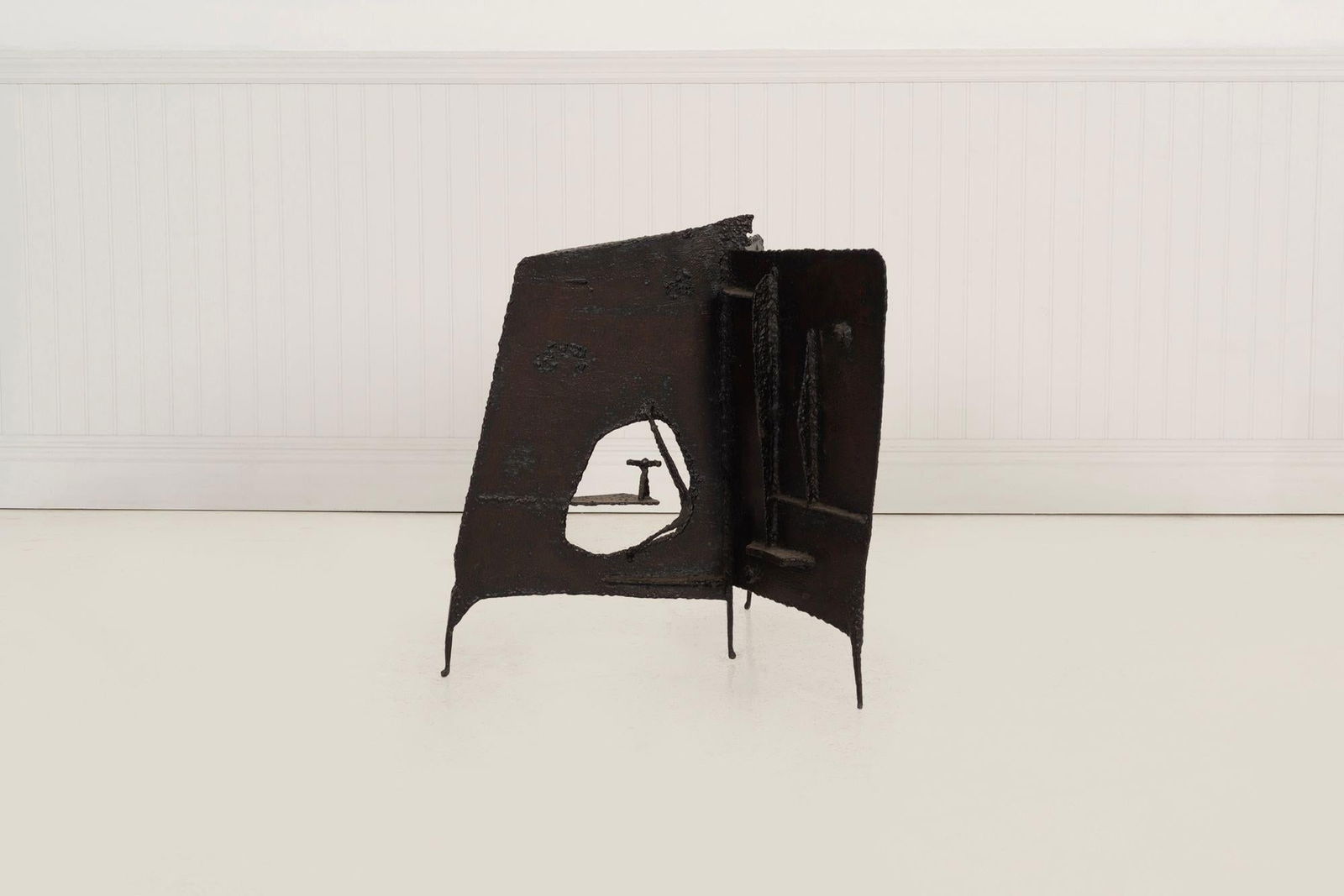 Brutalist Tripod Floor Sculpture, c.1955 – Blackened Steel & Orange Crystal - 7