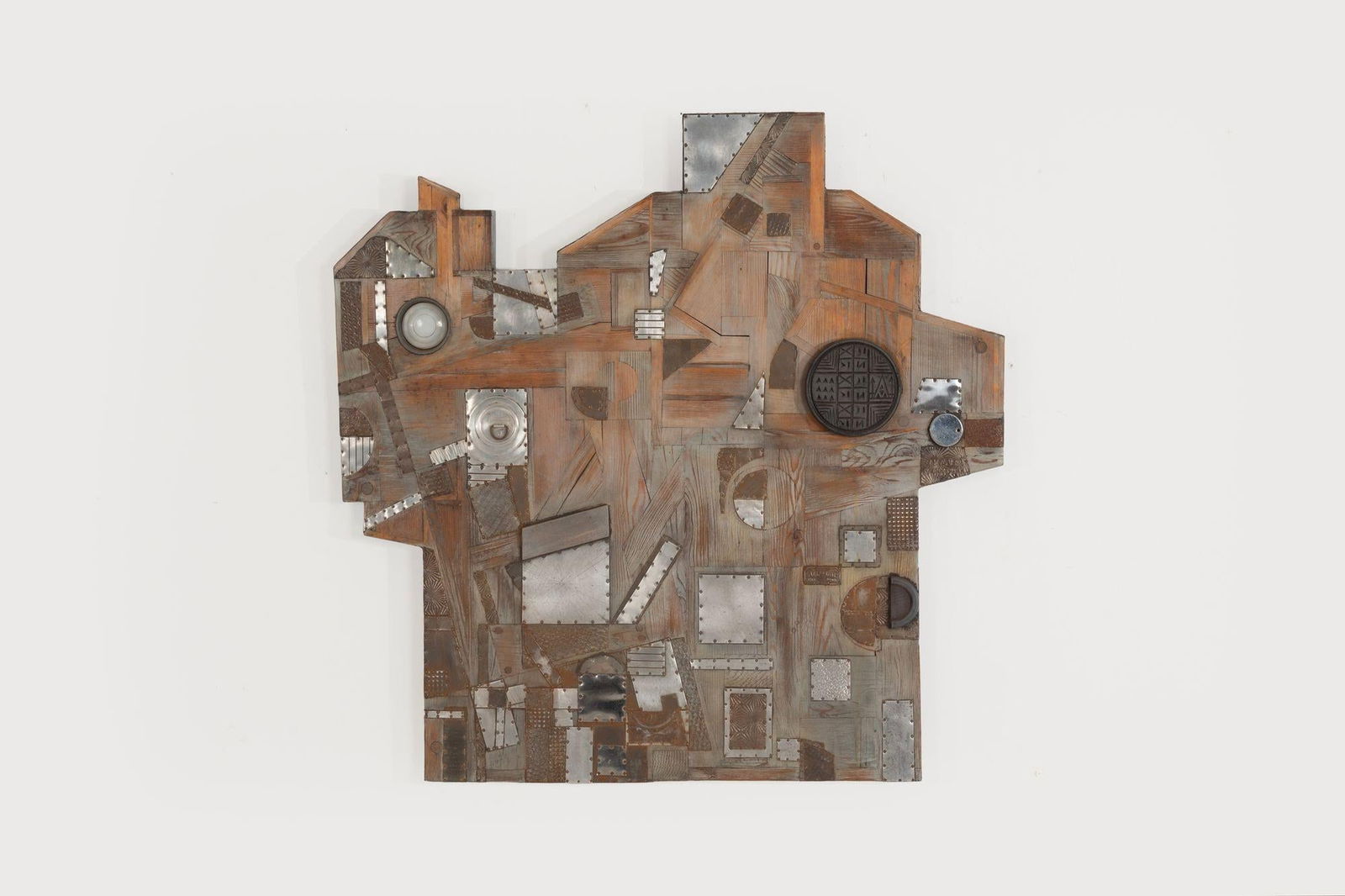 Max Neufeldt Metal Collage – Assemblage Sculpture 1975c - 2