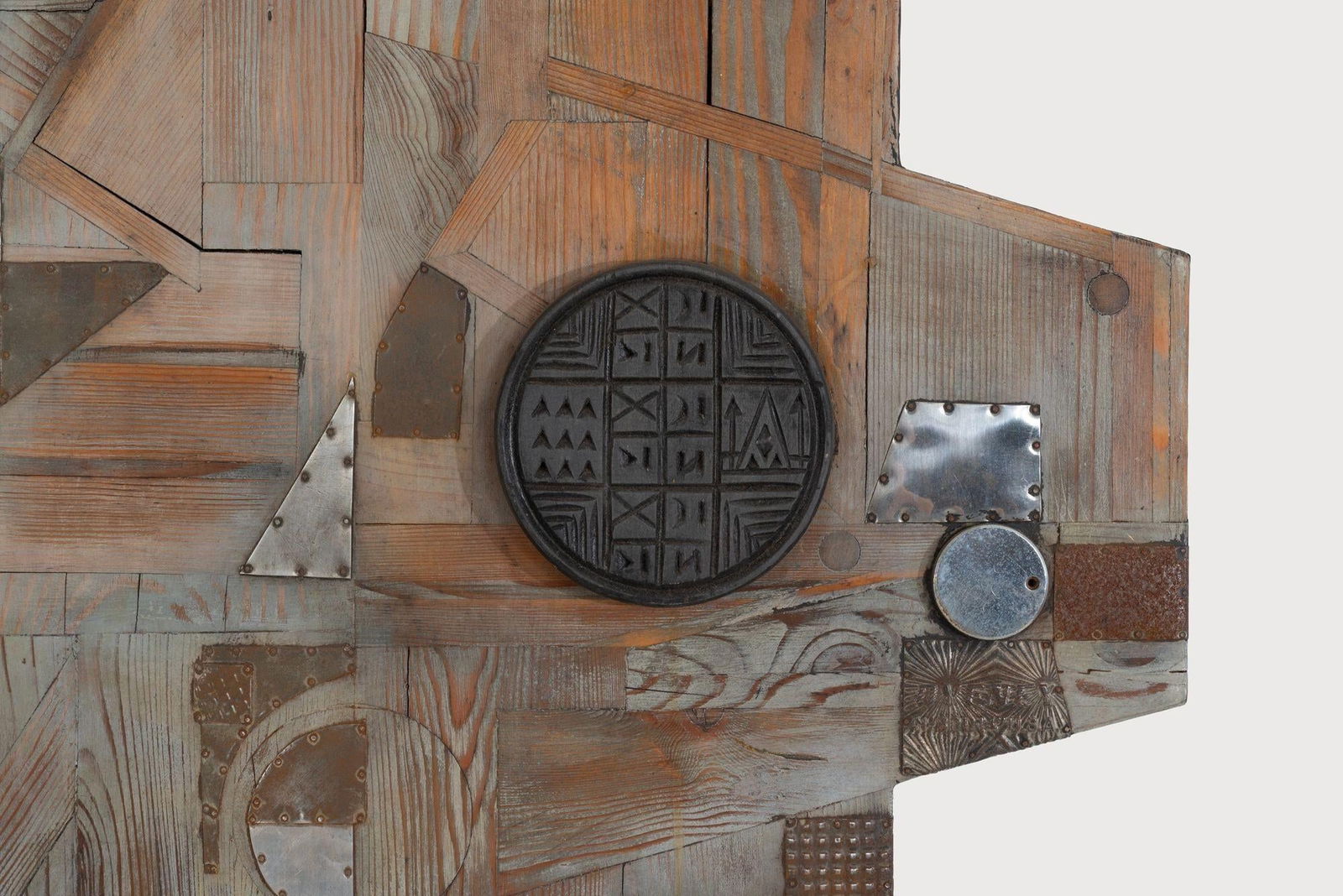 Max Neufeldt Metal Collage – Assemblage Sculpture 1975c - 4