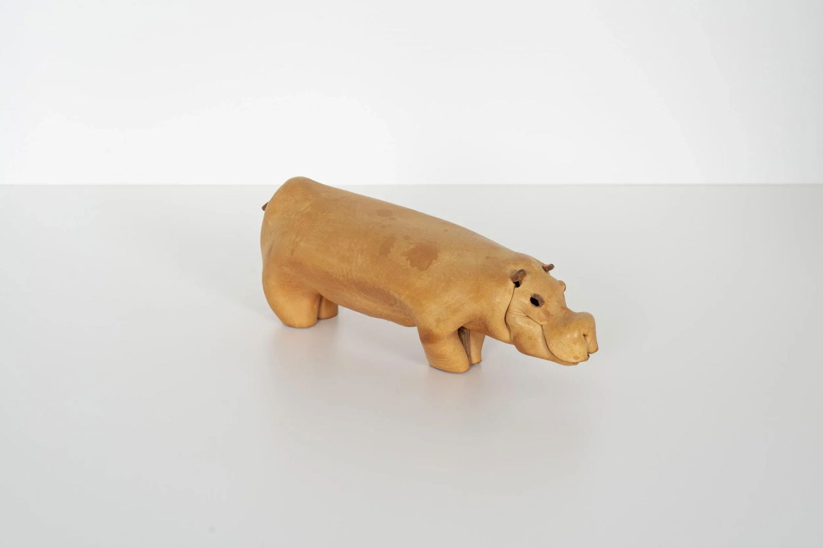 1960s Leather Hippo by Deru - 5