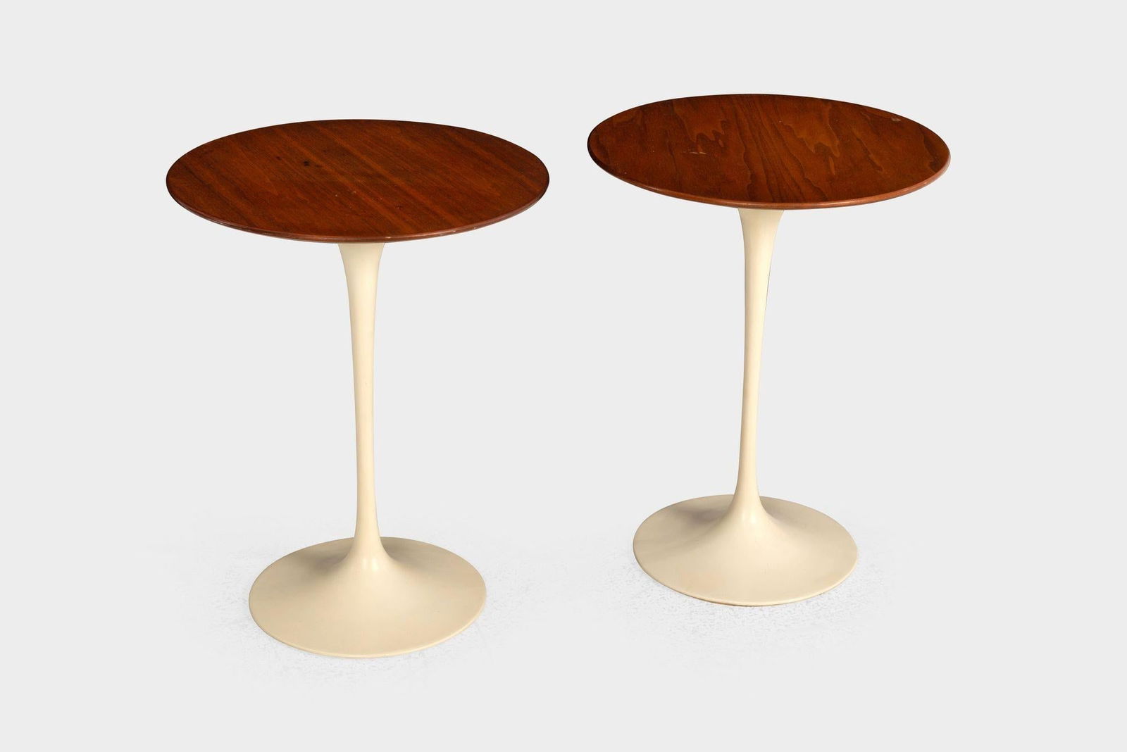 Early Eero Saarinen "Tulip" Side Tables, c.1960 –Walnut Tops & Cast-Iron Bases - 6