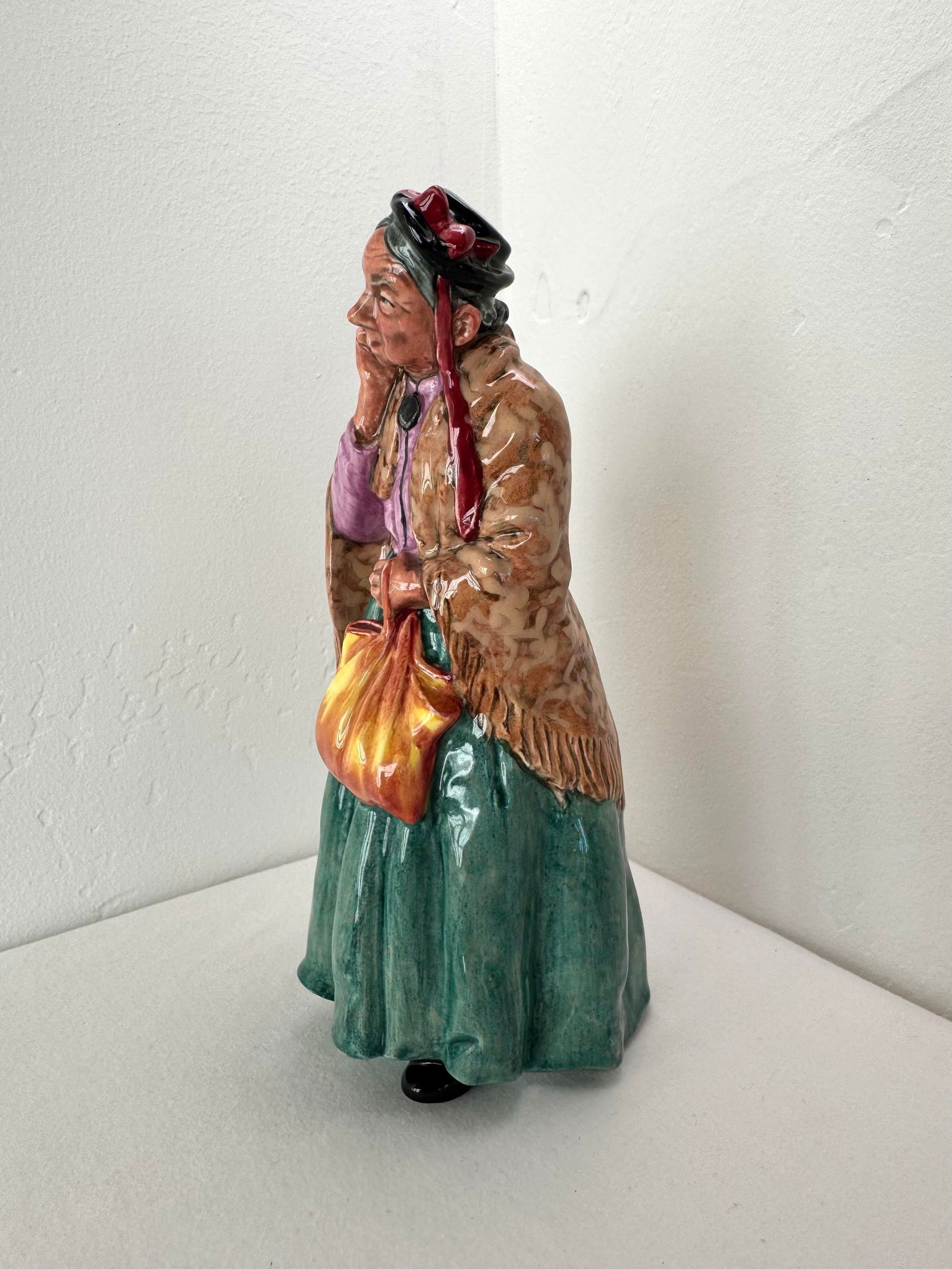 Vintage Royal Doulton Figurine ~ "Bridget" ~ Hn 2070 - 2