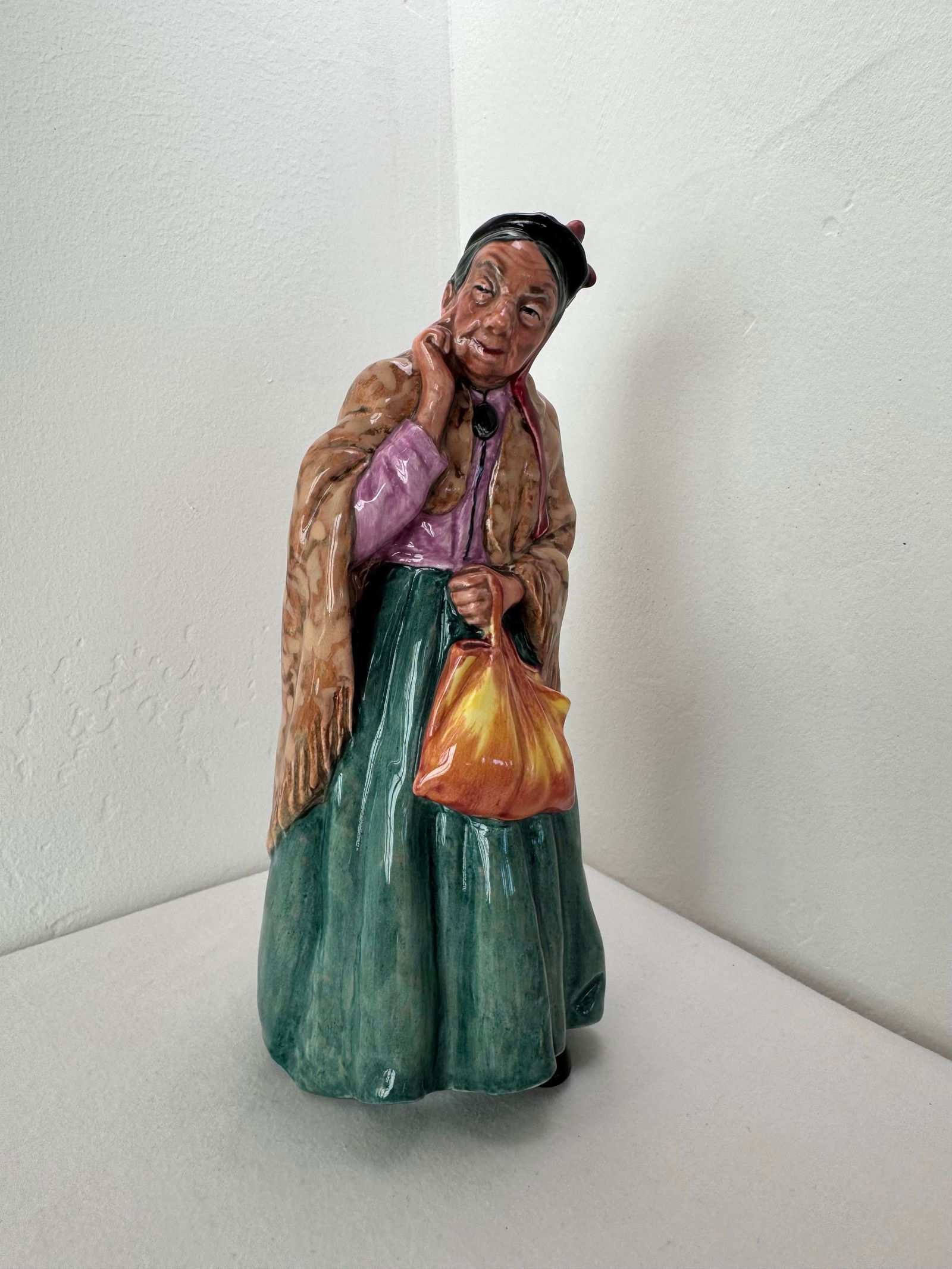 Vintage Royal Doulton Figurine ~ "Bridget" ~ Hn 2070 - 5