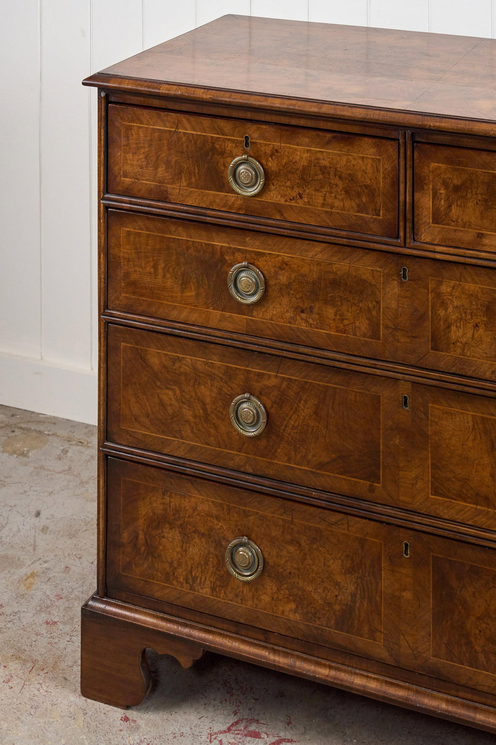 Exquisite 19th Century Burl Walnut Two Over Three Chest With Rings Pulls - 6