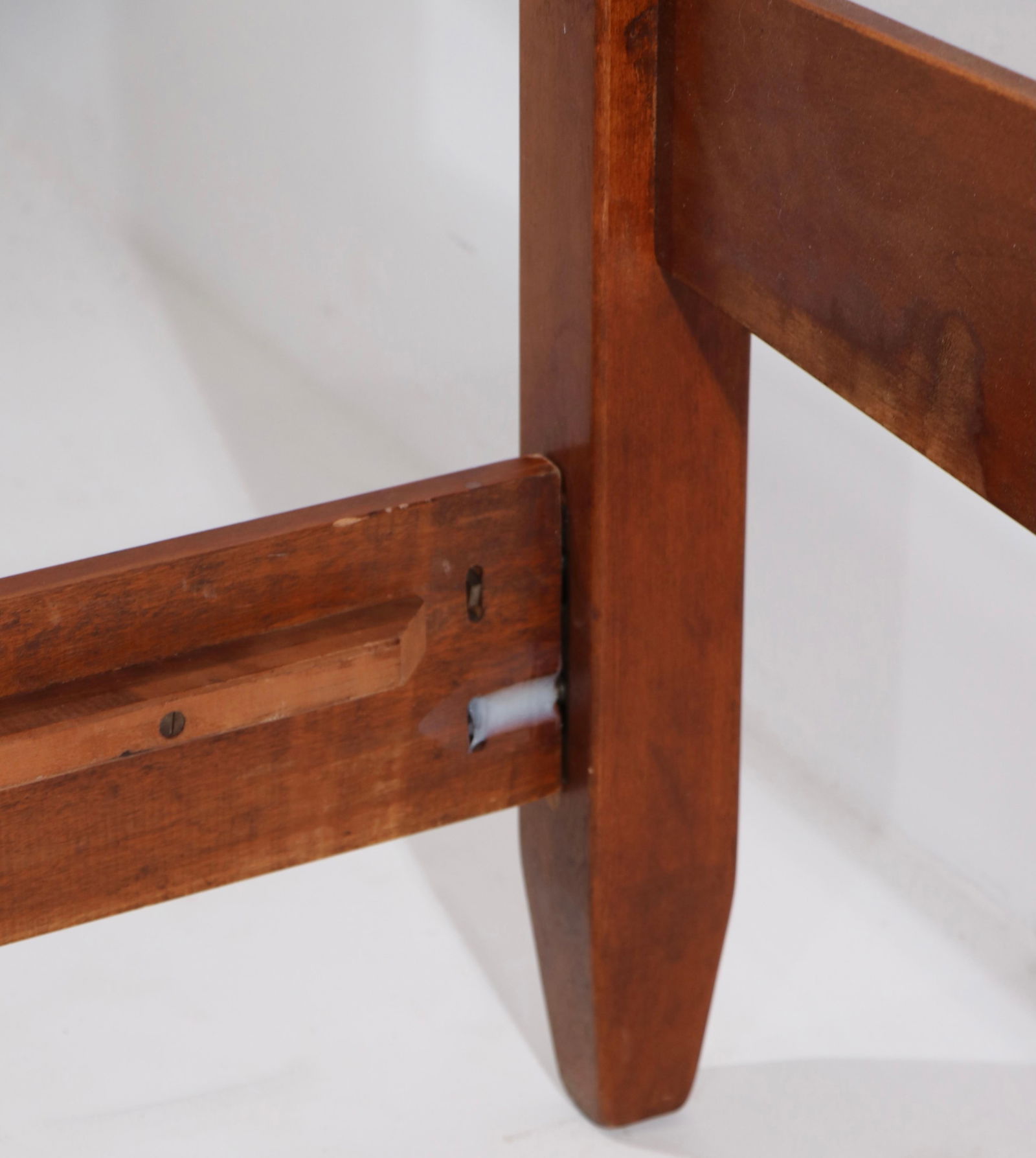 Full Size Cushman Maple Bed Attributed to Herman DeVries - 9