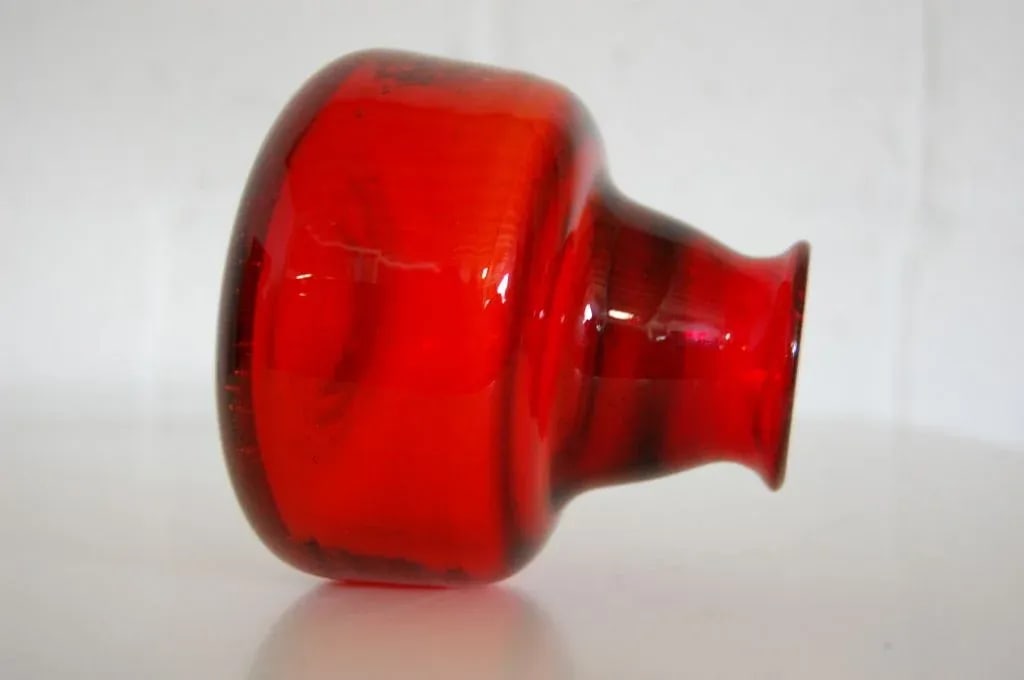 Erik Hoglund Vintage Swedish Red Art Glass Vase II for Boda - 3