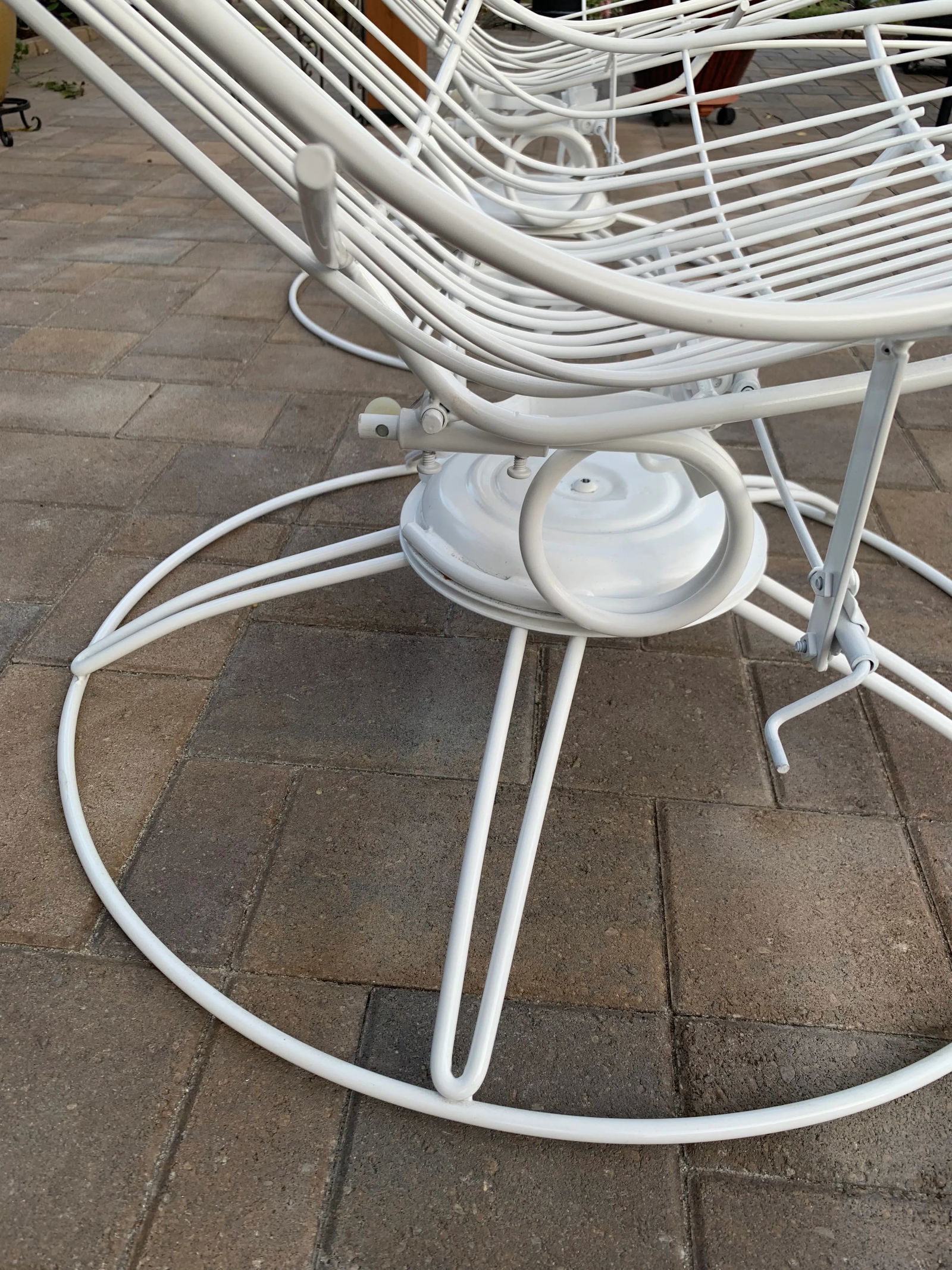 Homecrest Siesta Chaise Lounges - a Pair - 10