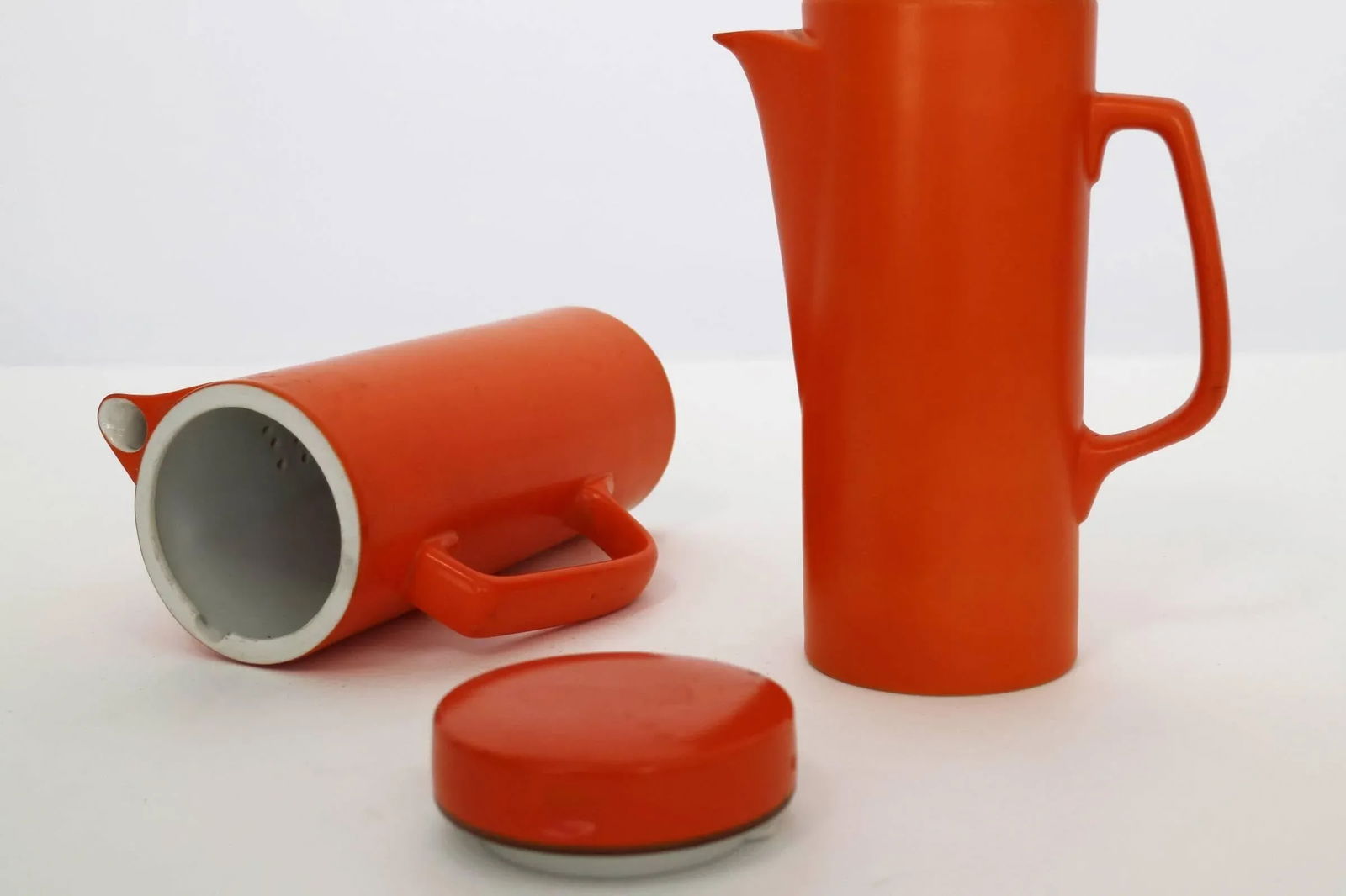 Largardo Tackett Pitchers - 2