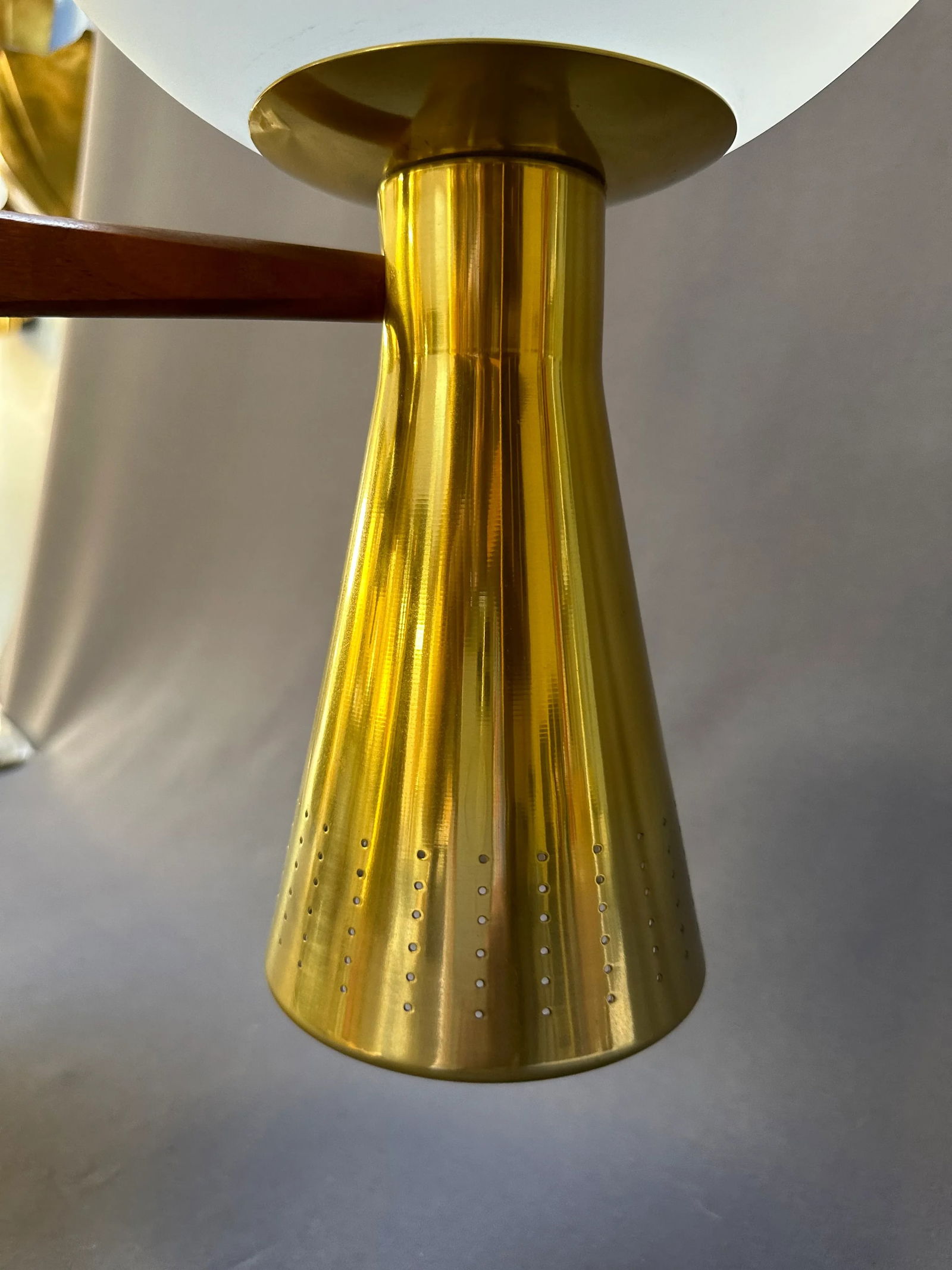 1950s Mid-Century Modern Emerson Retractable Light by Imperialites Walnut Brass Plate & White Glass - 5