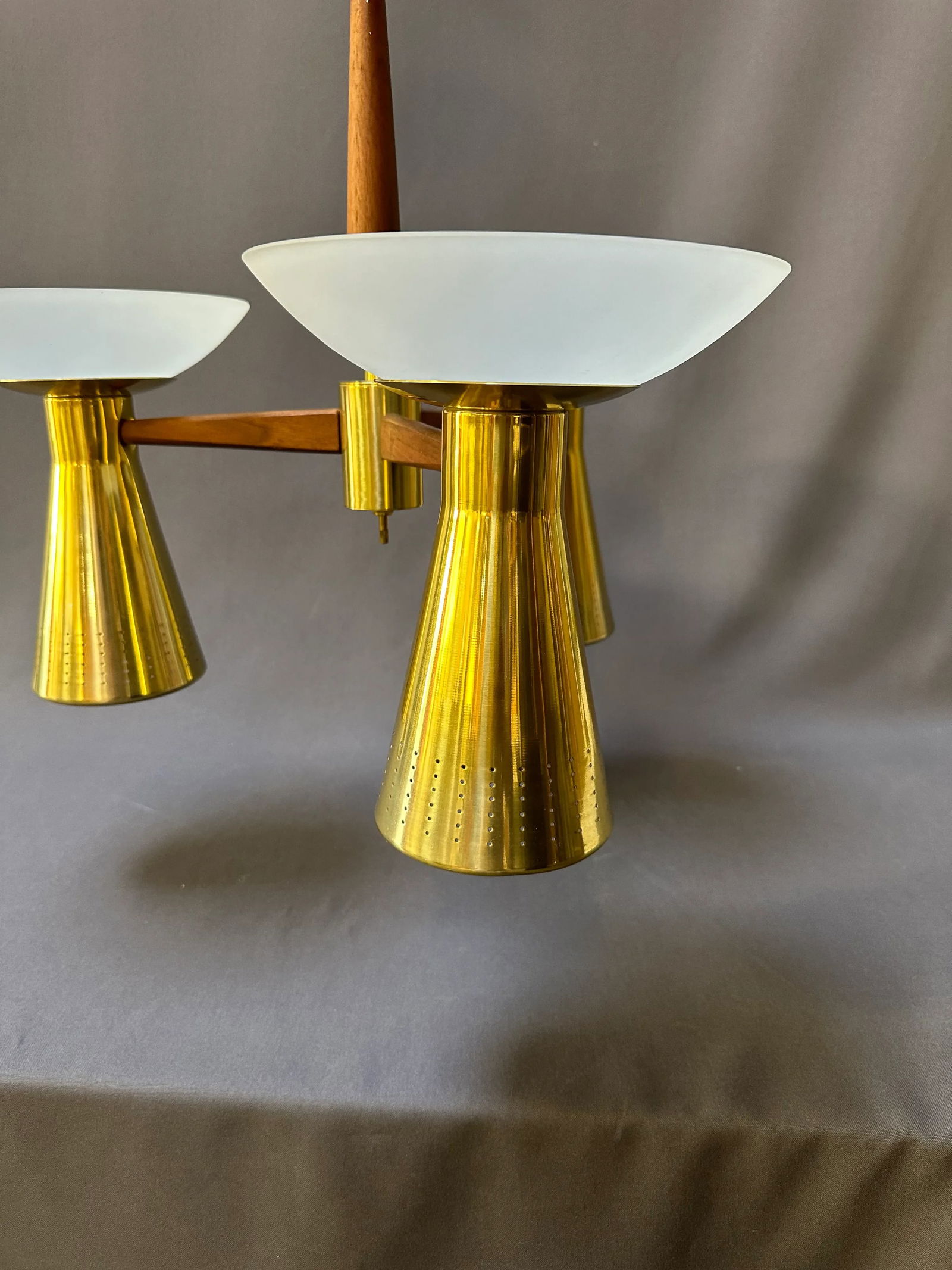 1950s Mid-Century Modern Emerson Retractable Light by Imperialites Walnut Brass Plate & White Glass - 6