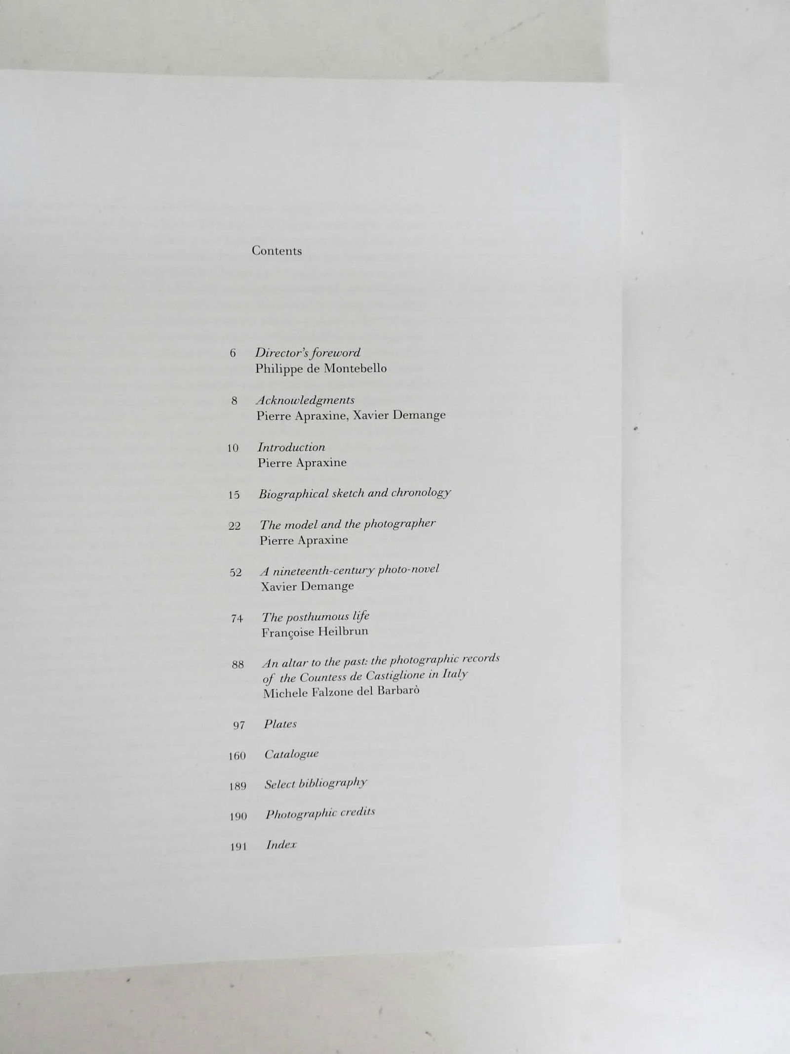 La Divine Comtesse: Photographs of the Countess De Castiglione Book - 4