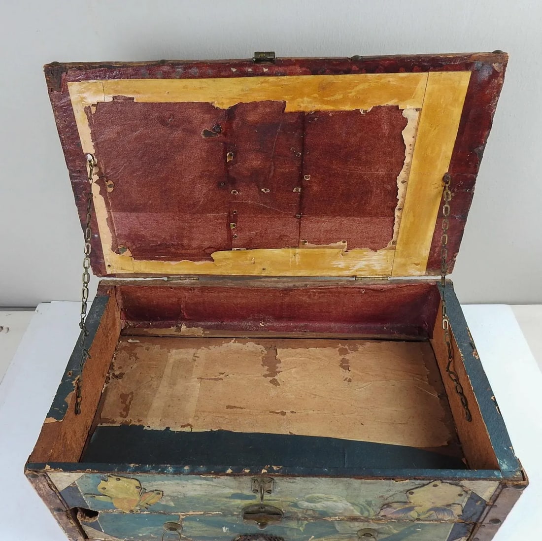 Antique Distressed Folk Art Box - 4