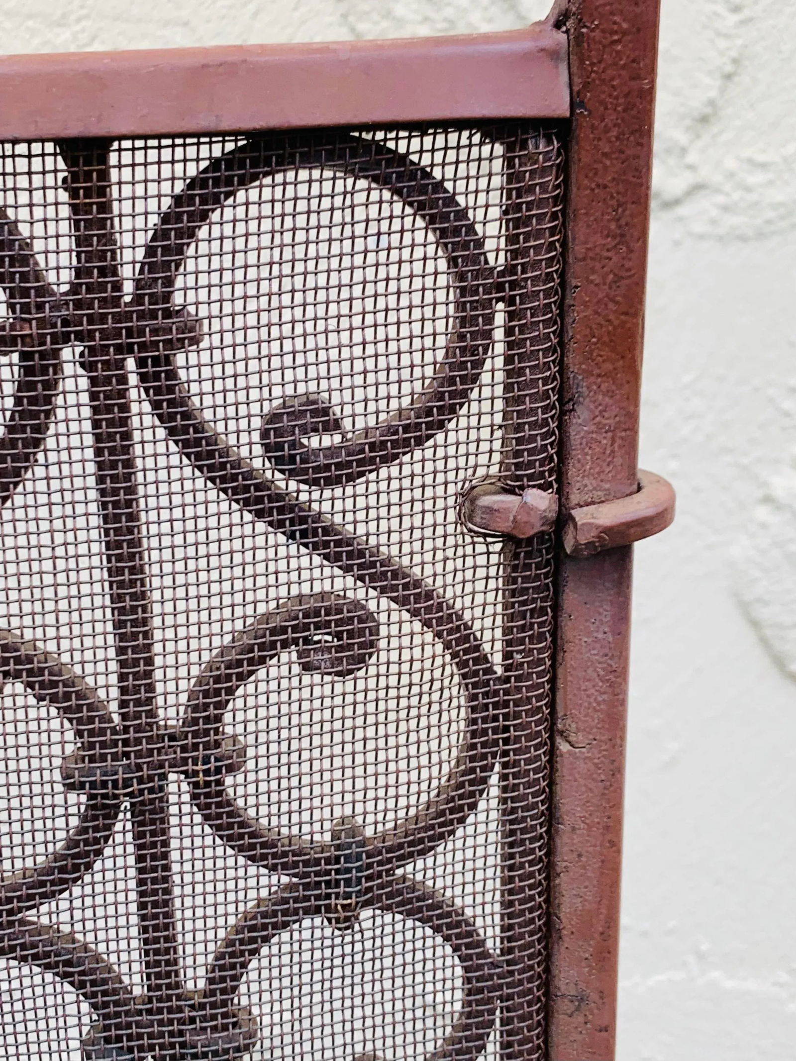 Antique Late 19th Century Spanish Wrought Iron Fireplace Screen - 4