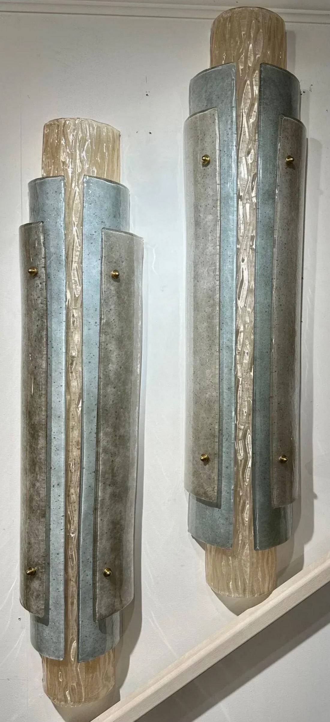 Pair of Large-Scale Modern Layered Murano Glass Sconces - 7