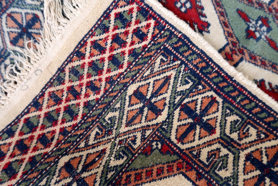 Handmade vintage Uzbek Bukhara rug 1.8' x 2.7' (56cm x 83cm) 1970s - 7
