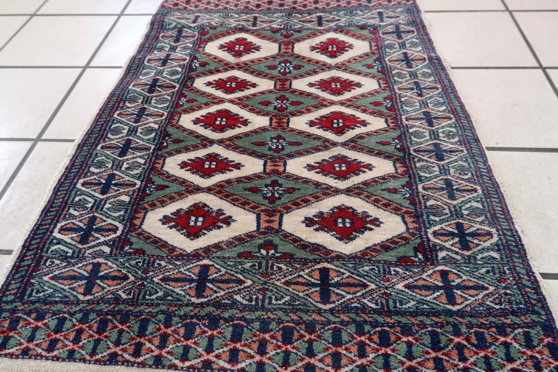 Handmade vintage Uzbek Bukhara rug 1.8' x 2.7' (56cm x 83cm) 1970s - 9