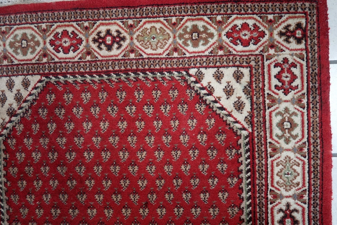 Handmade vintage Indian Seraband rug 3' x 5.2' (92cm x 161cm) 1970s - 2