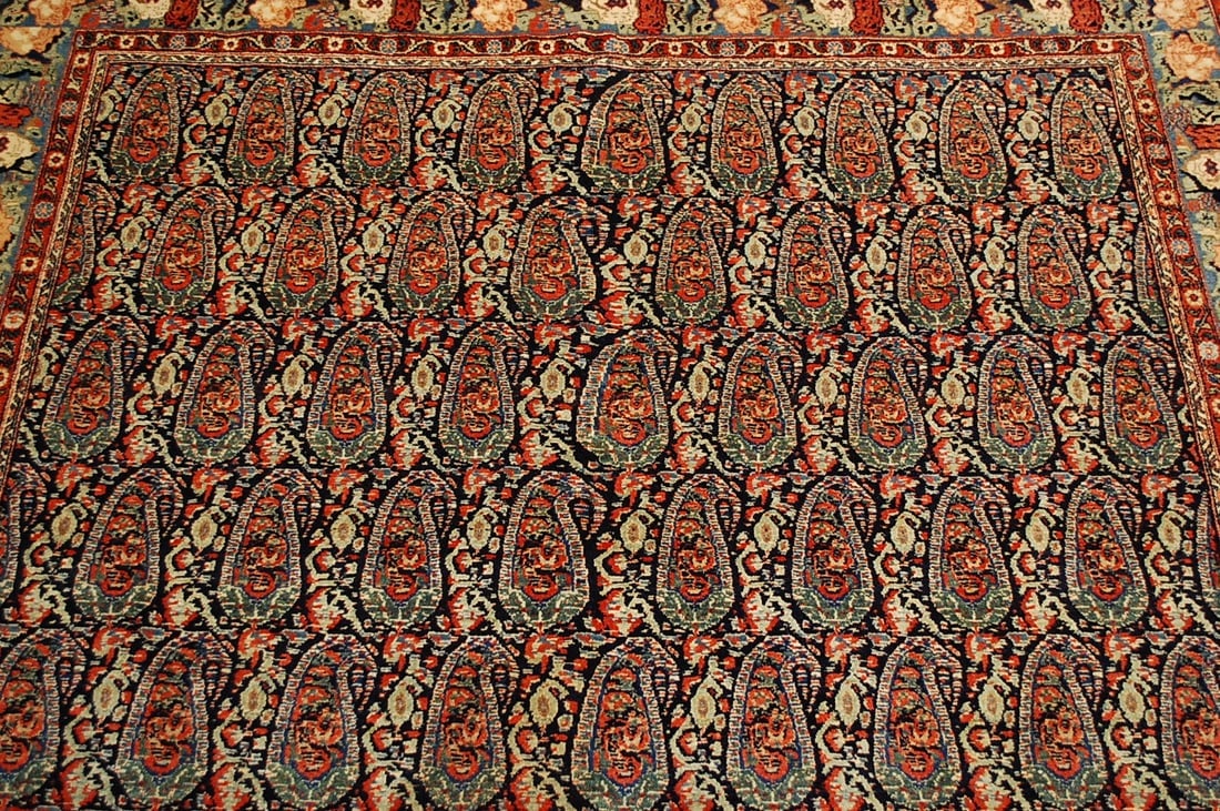 Persian SENNAH RUG 5.2 x 7.3 - 11