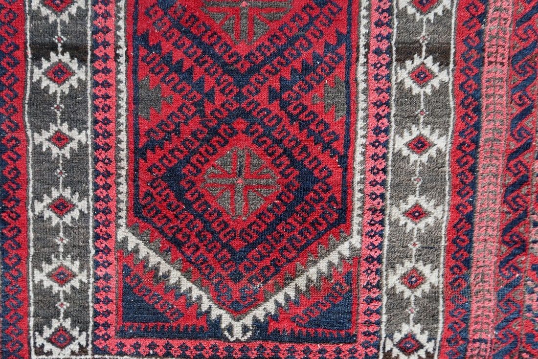 Handmade vintage Afghan Baluch prayer rug 3' x 4.9' (94cm x 152cm) 1940s - 11