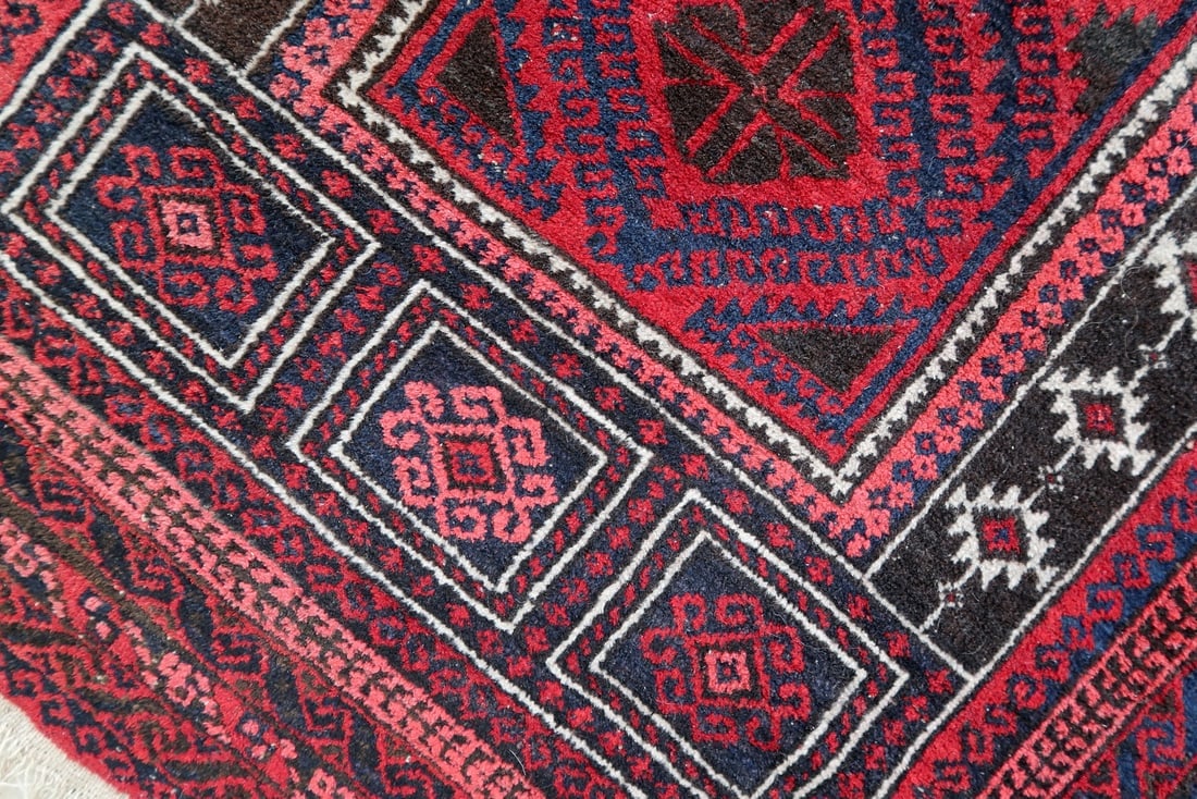 Handmade vintage Afghan Baluch prayer rug 3' x 4.9' (94cm x 152cm) 1940s - 3